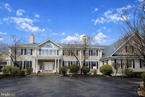 Homes For Sale - 22 Tomlyn Drive<br/> PRINCETON, NJ 08540