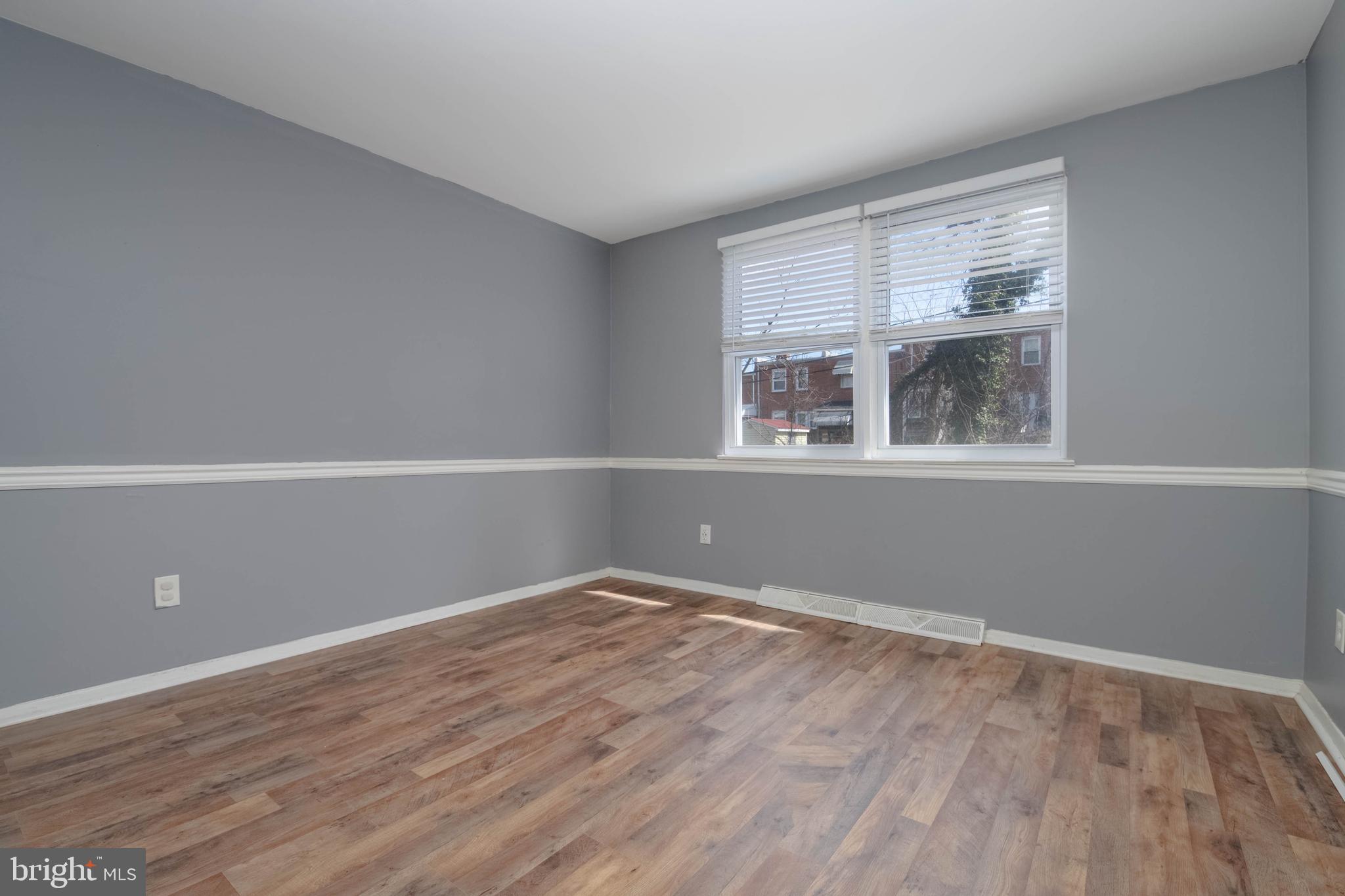 MEDFIELD - Residential