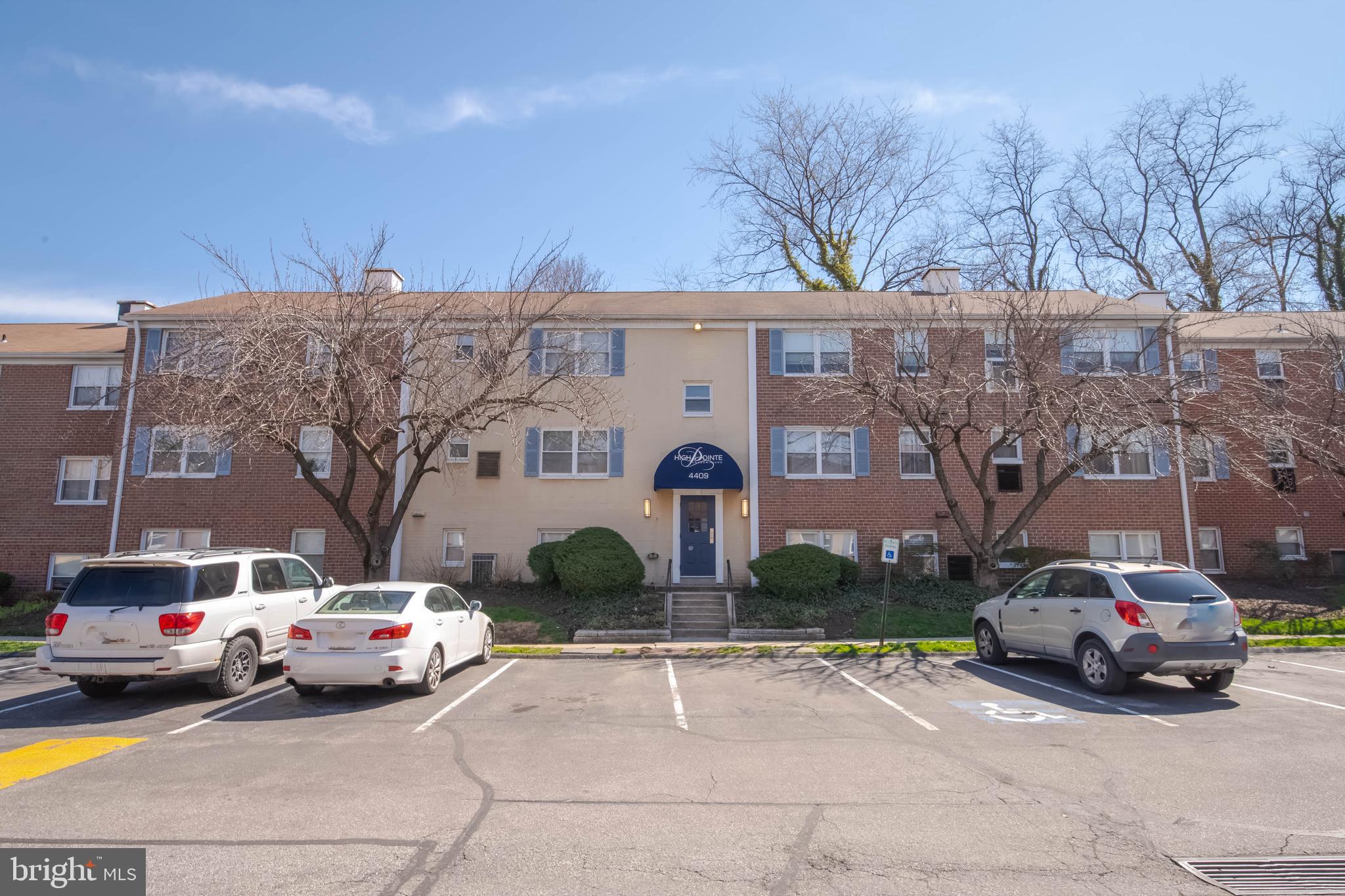 MEDFIELD - Residential