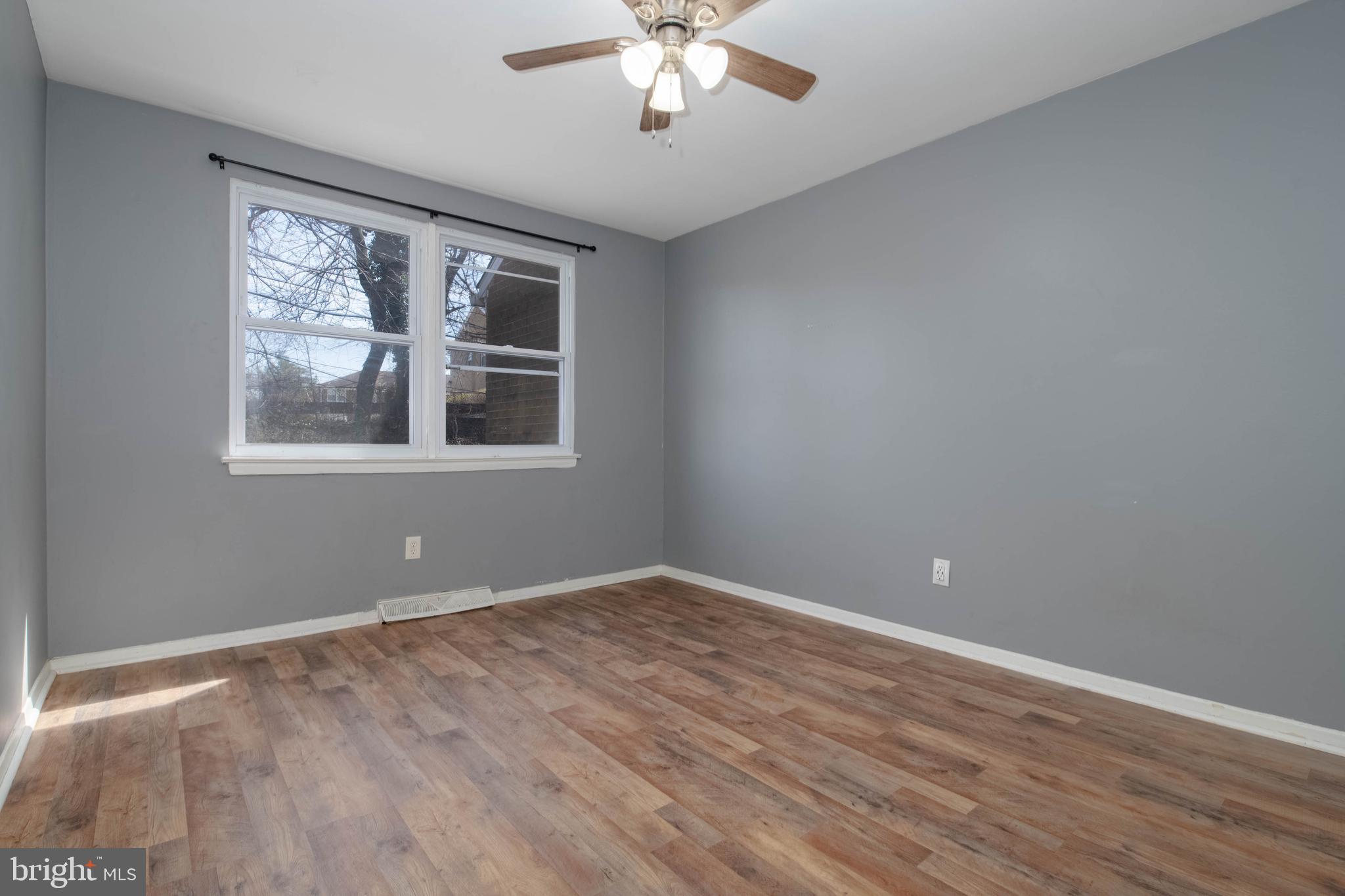 MEDFIELD - Residential