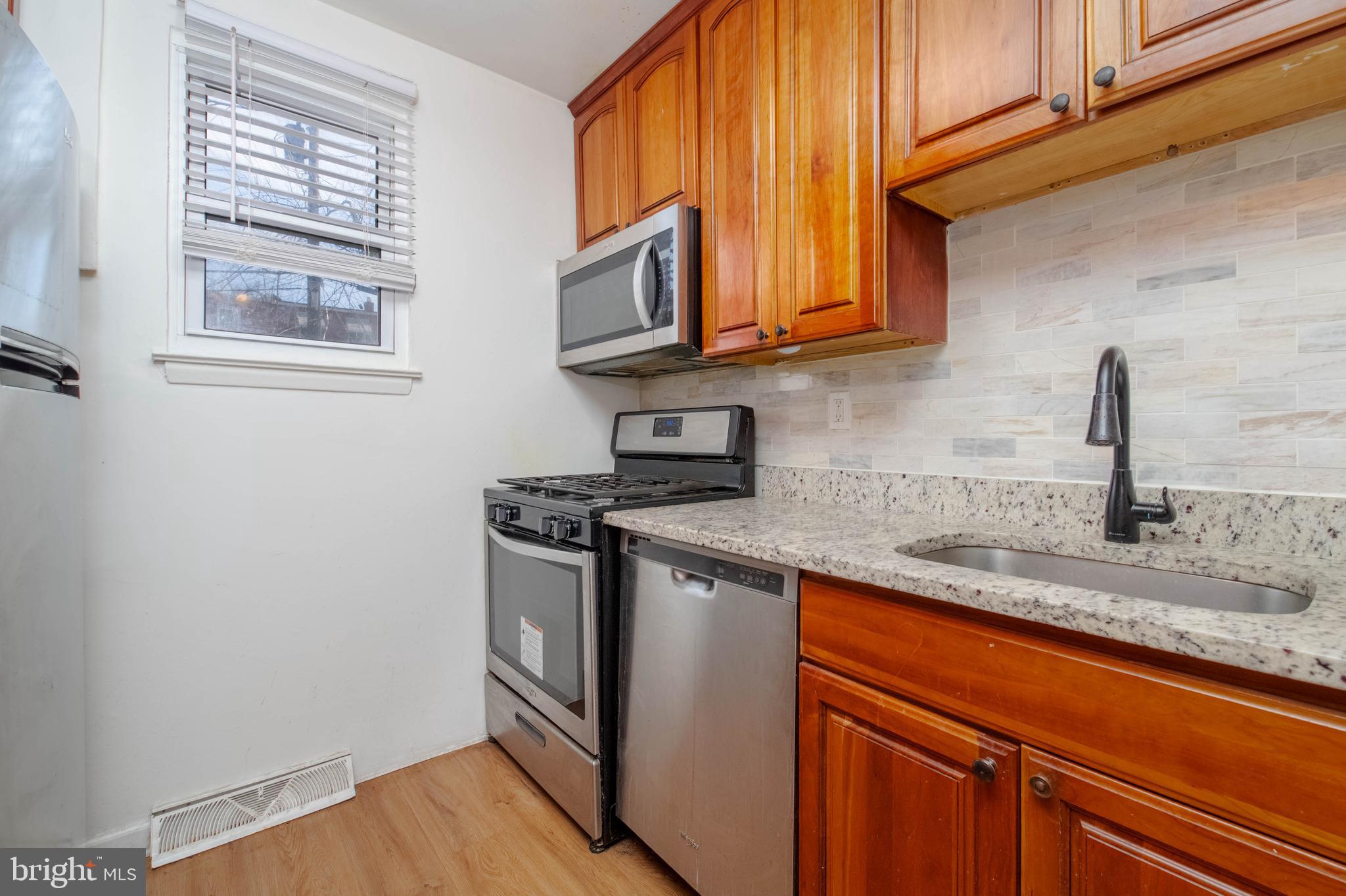 MEDFIELD - Residential