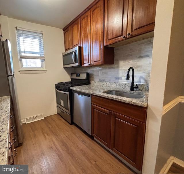 MEDFIELD - Residential