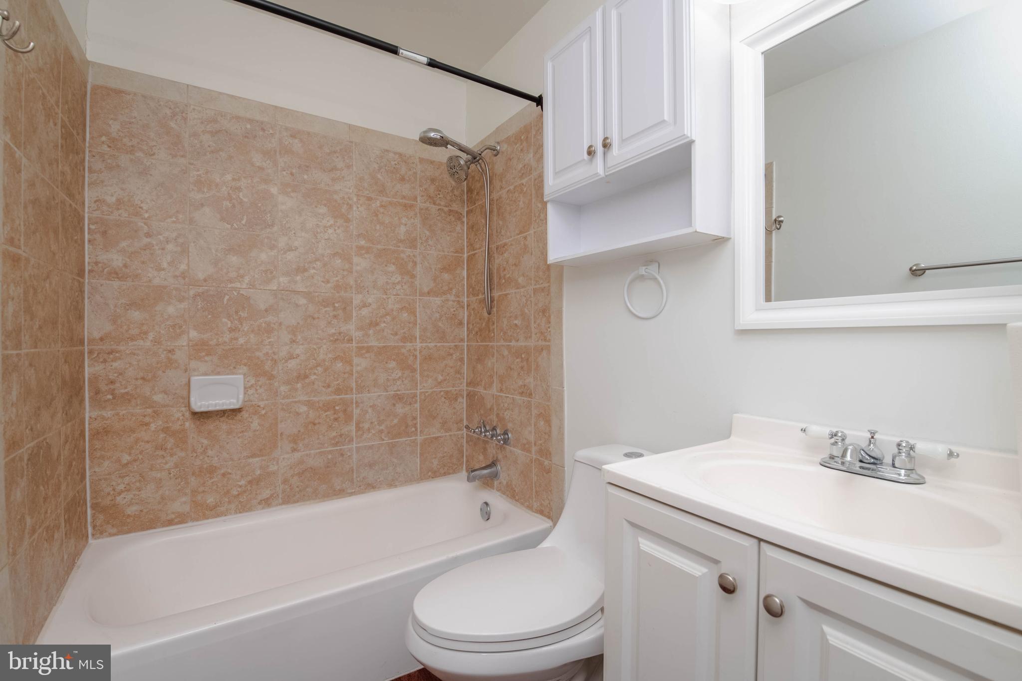 MEDFIELD - Residential