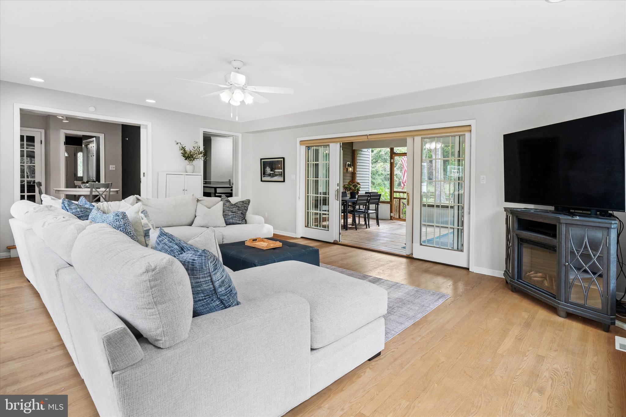 RADLEY RUN - Residential