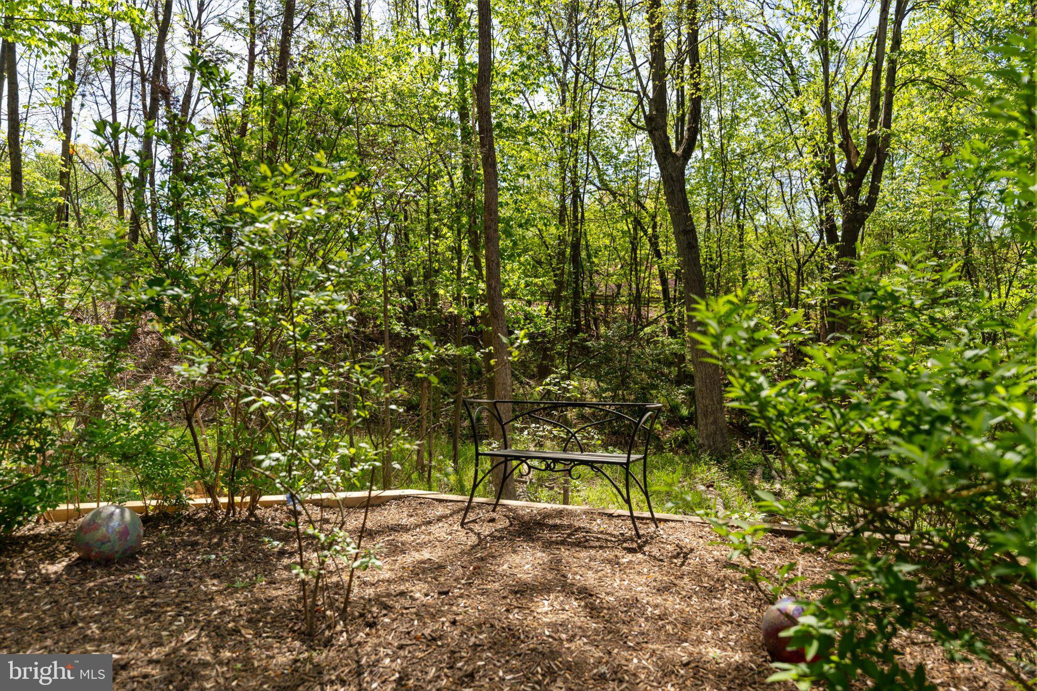 LOWES ISLAND/CASCADES - Residential