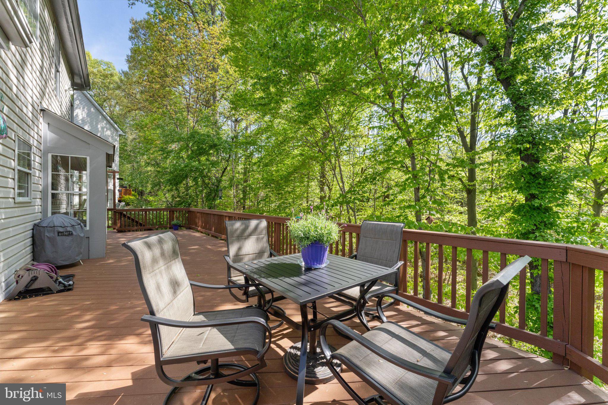 LOWES ISLAND/CASCADES - Residential