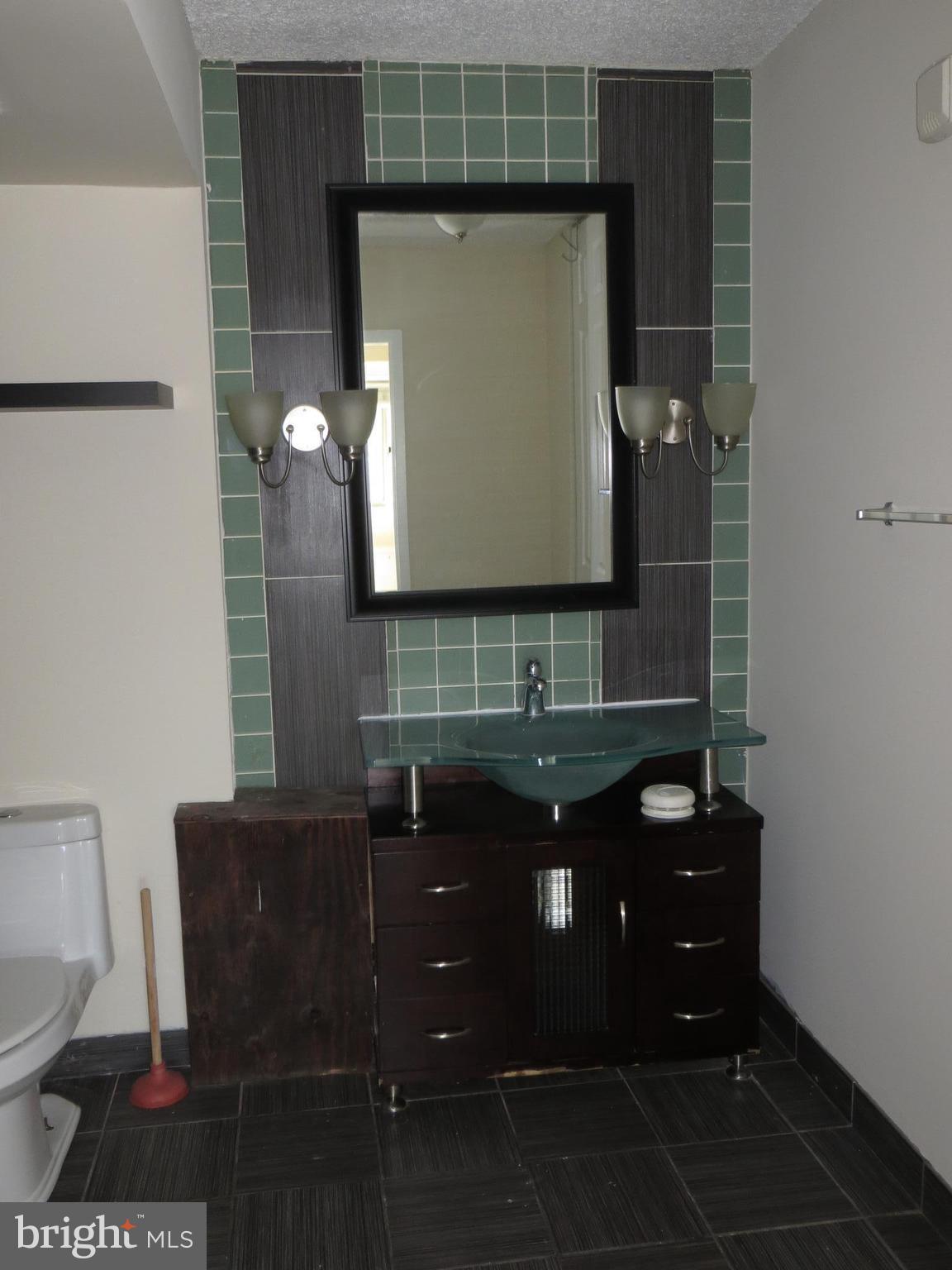 PARC EAST - Residential Lease