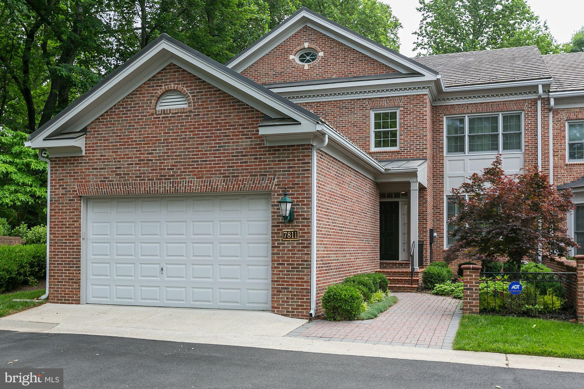 RIVER FALLS - Residential