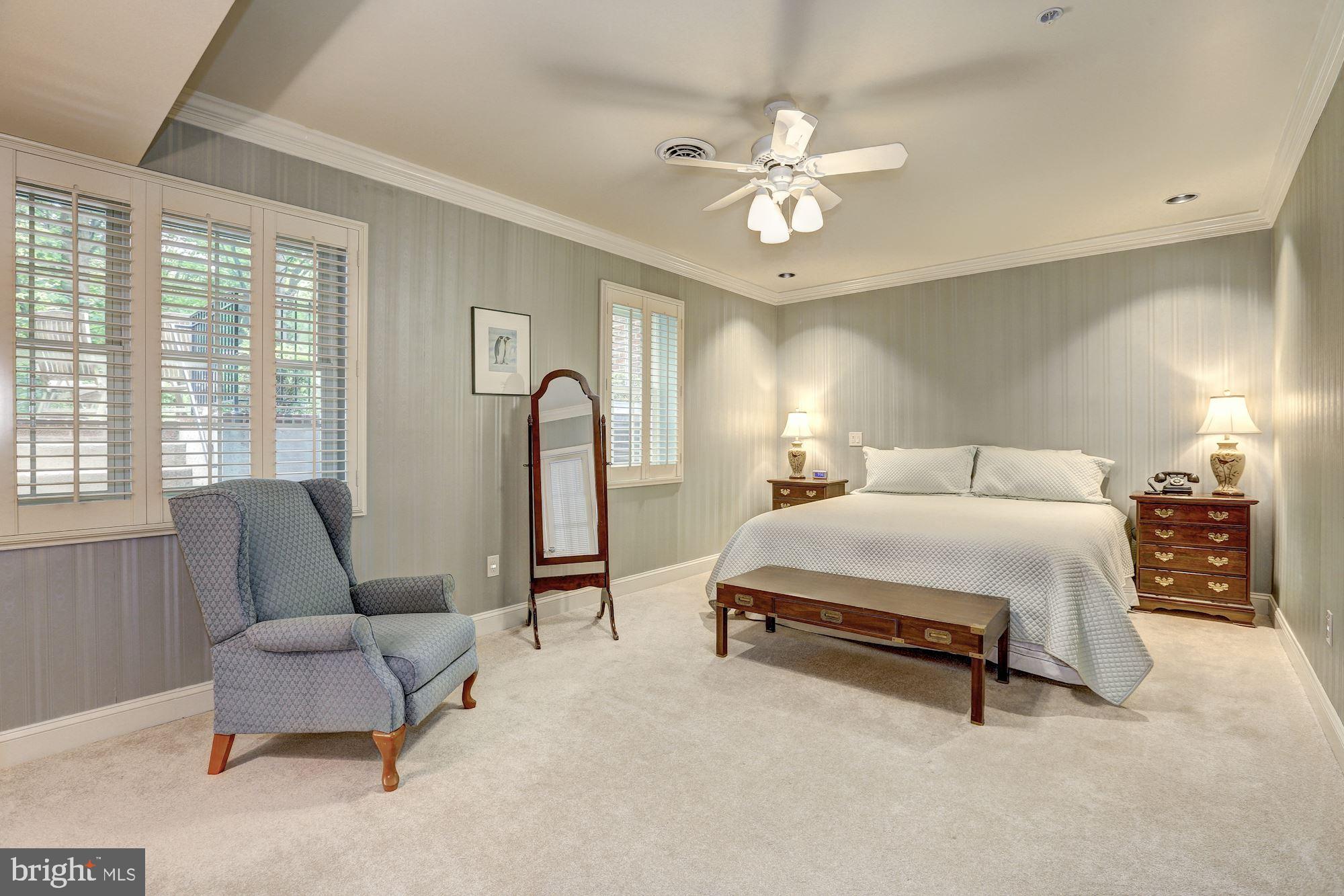 RIVER FALLS - Residential