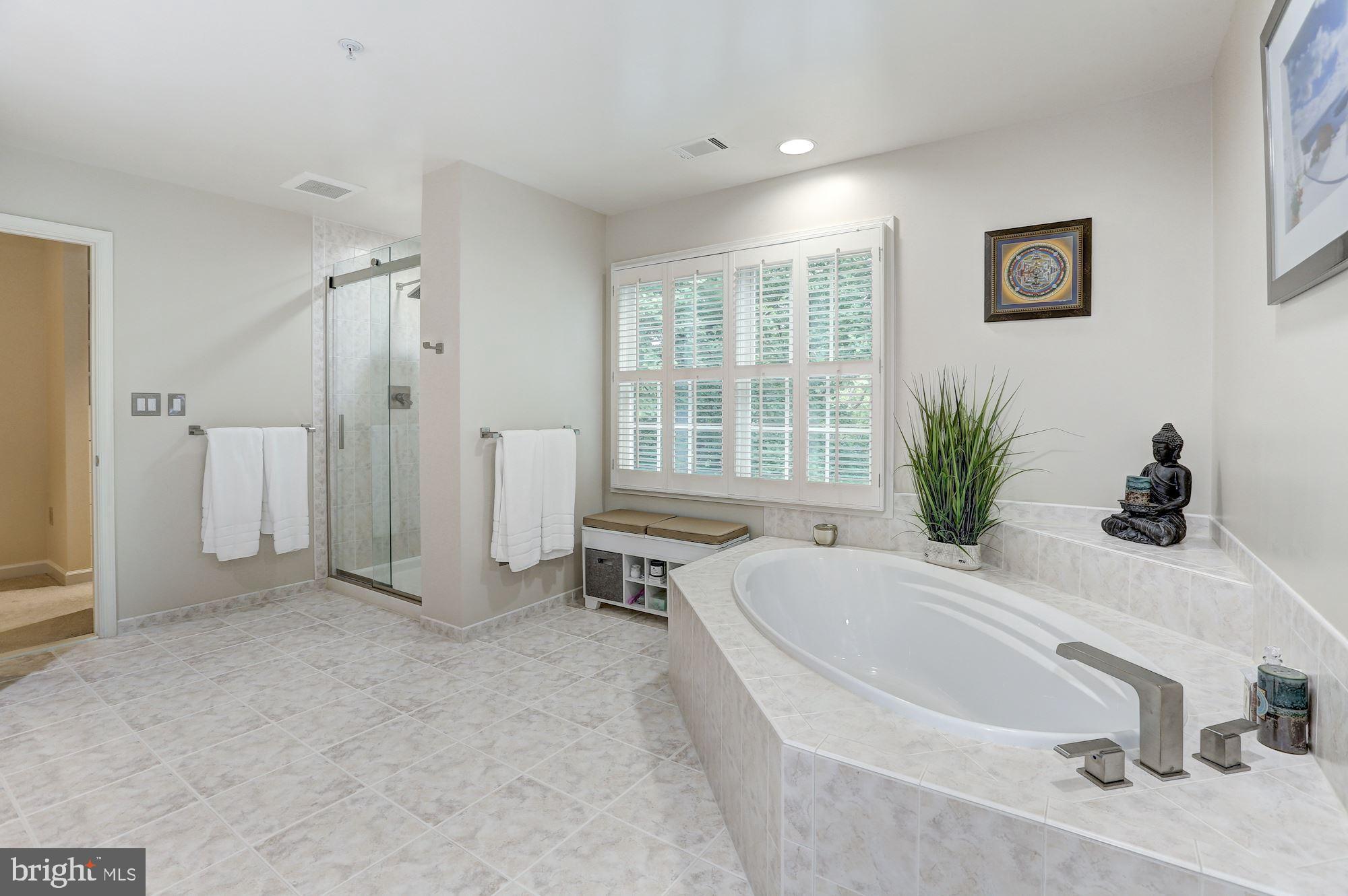 RIVER FALLS - Residential