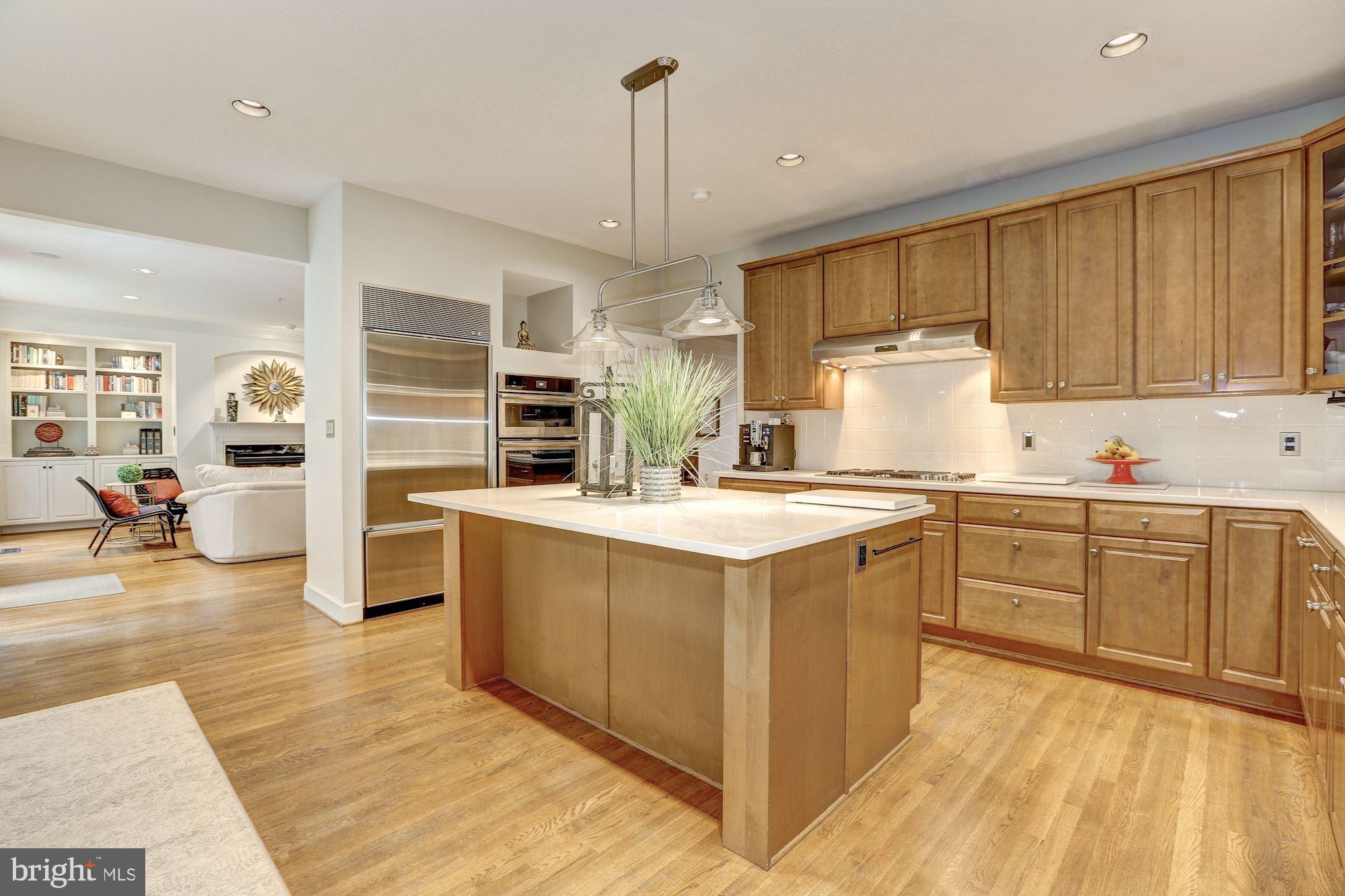 RIVER FALLS - Residential