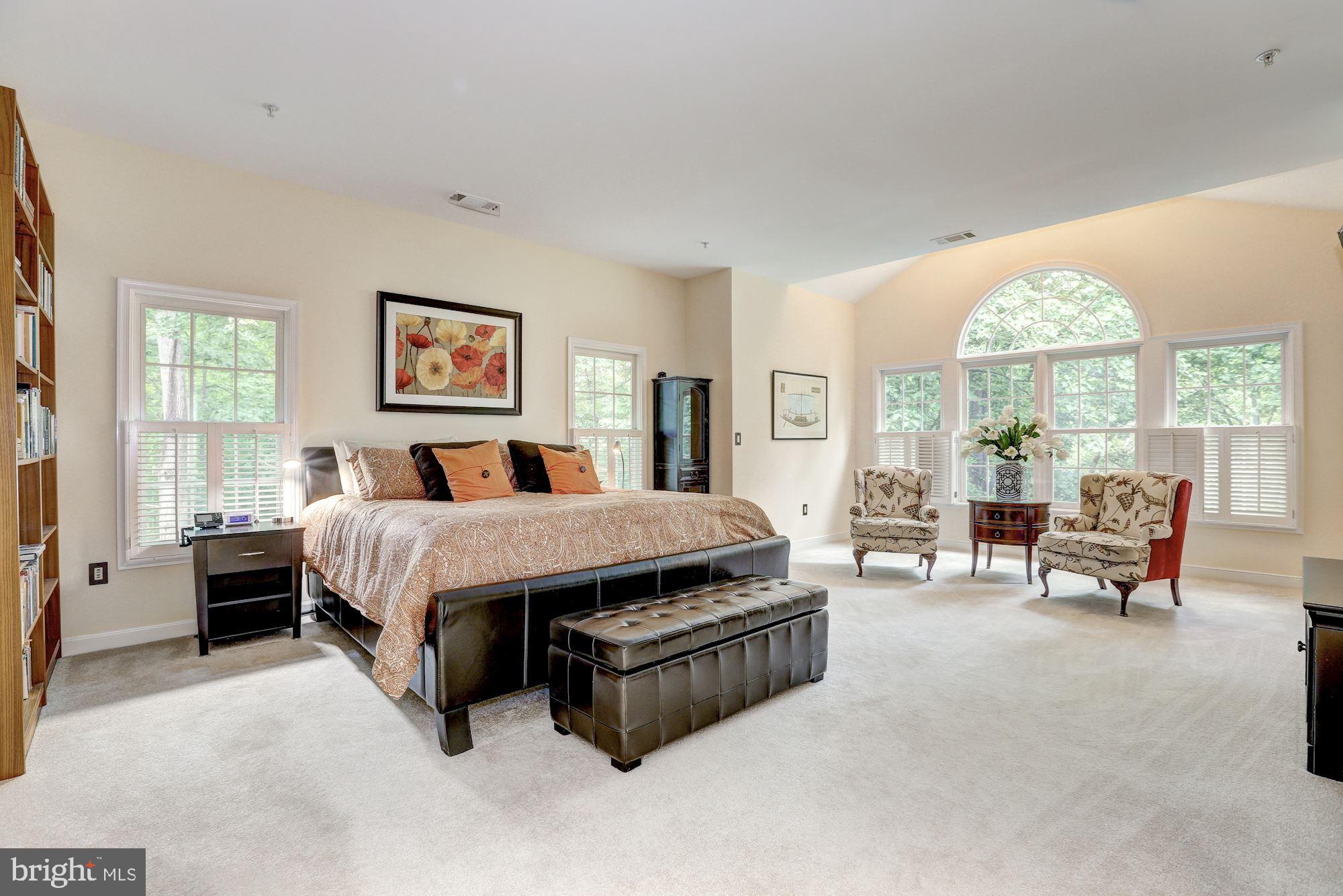 RIVER FALLS - Residential