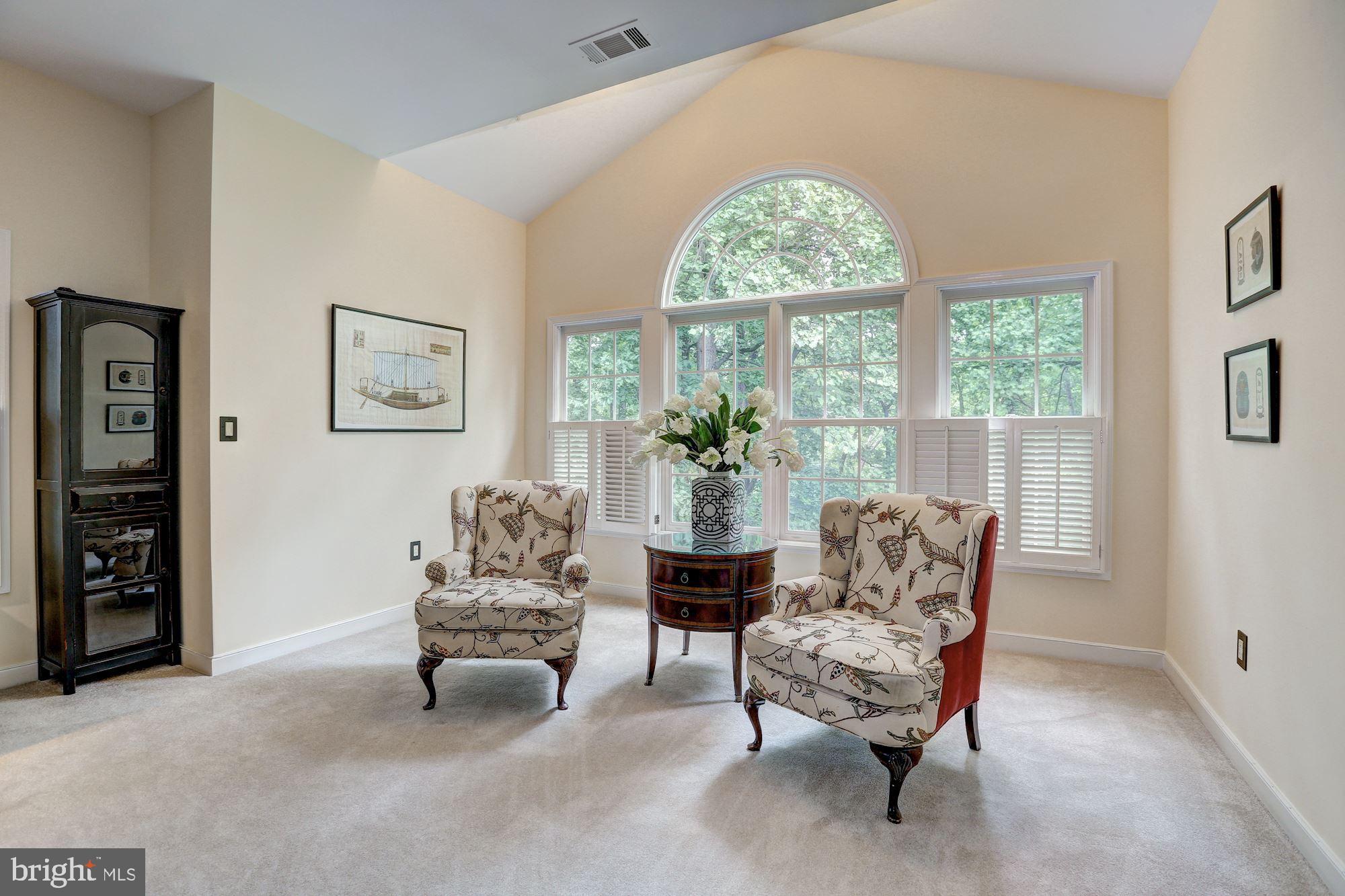 RIVER FALLS - Residential