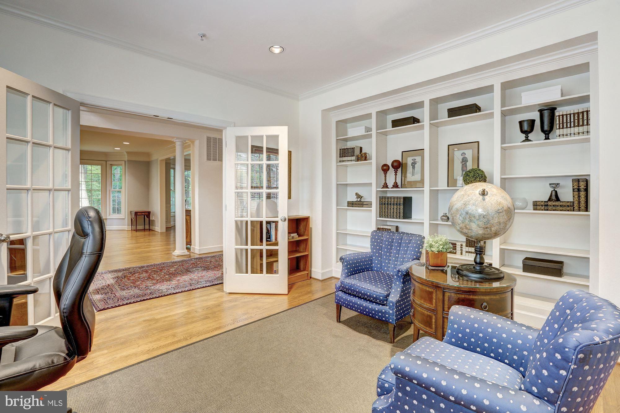 RIVER FALLS - Residential