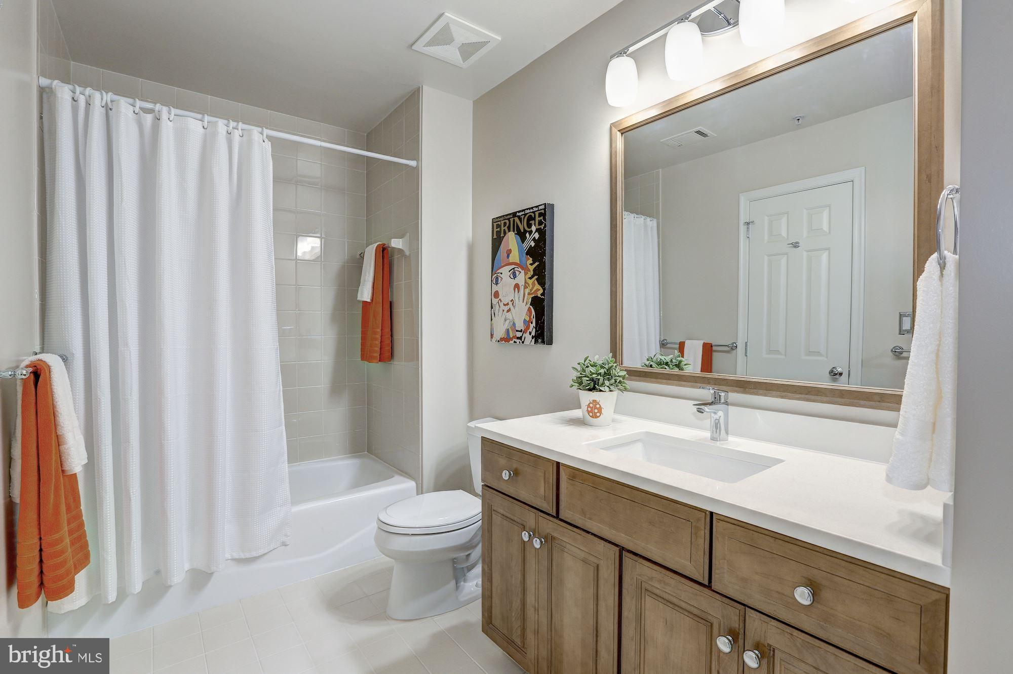 RIVER FALLS - Residential