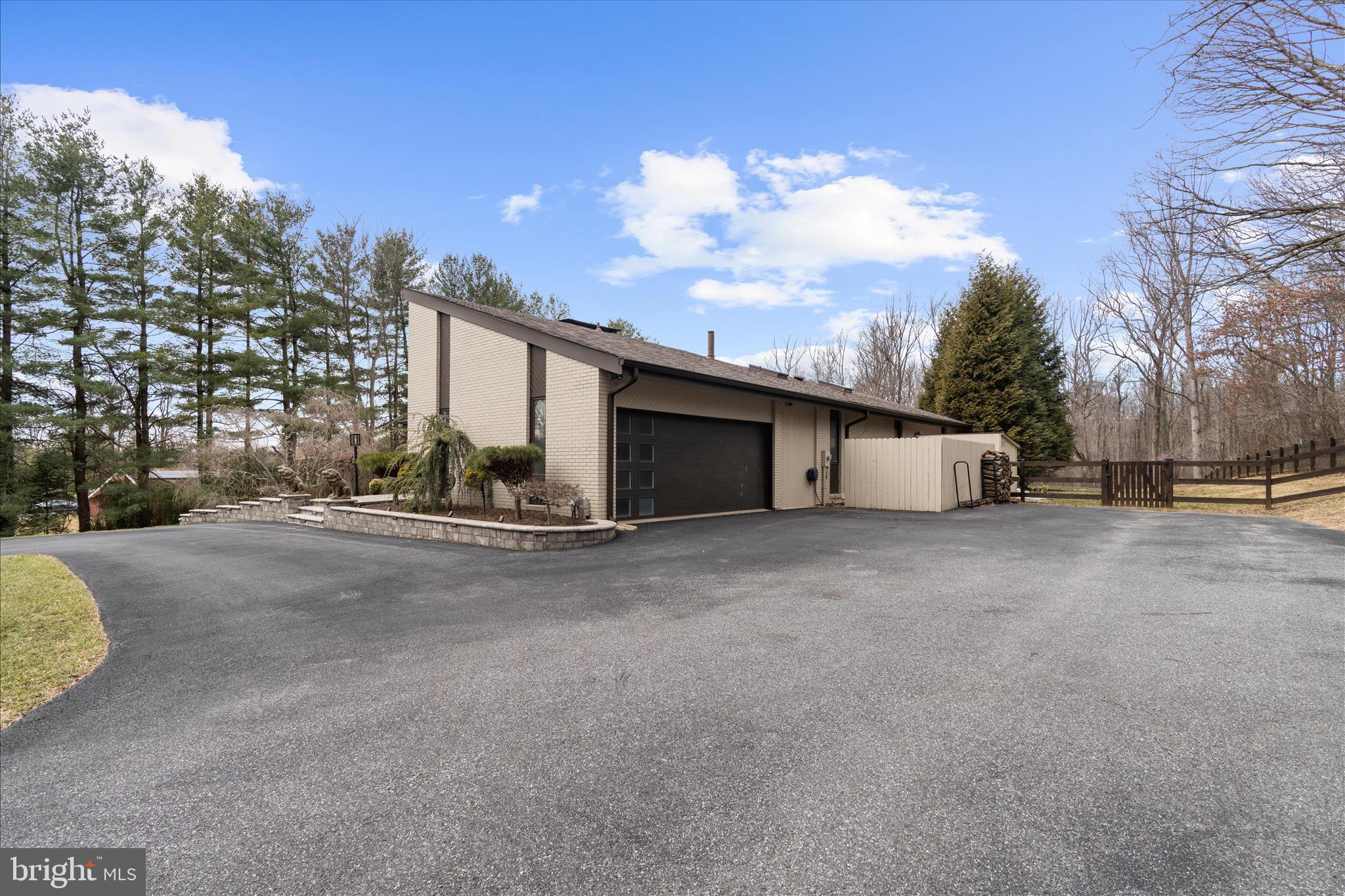 SIMEON YARUTA - Residential