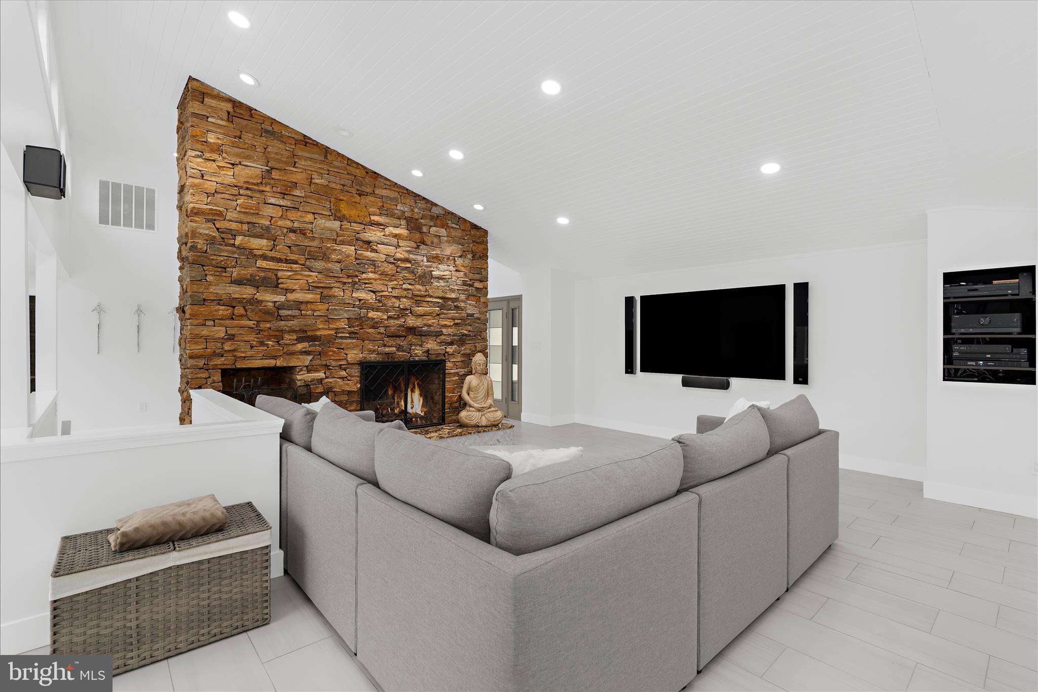 SIMEON YARUTA - Residential