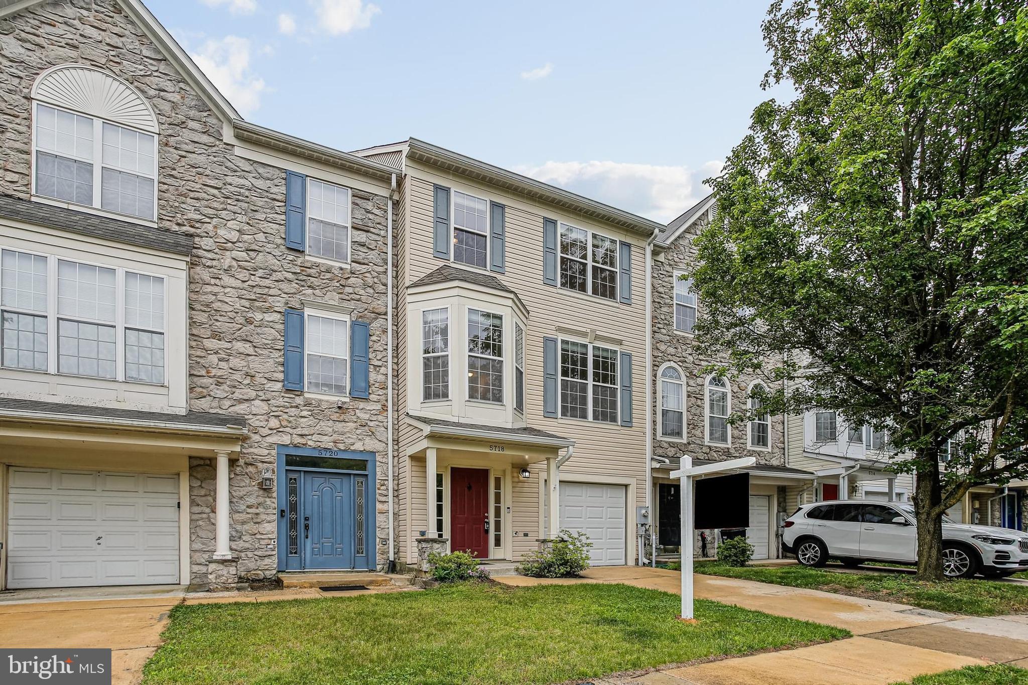 5718 GOLDFINCH COURT