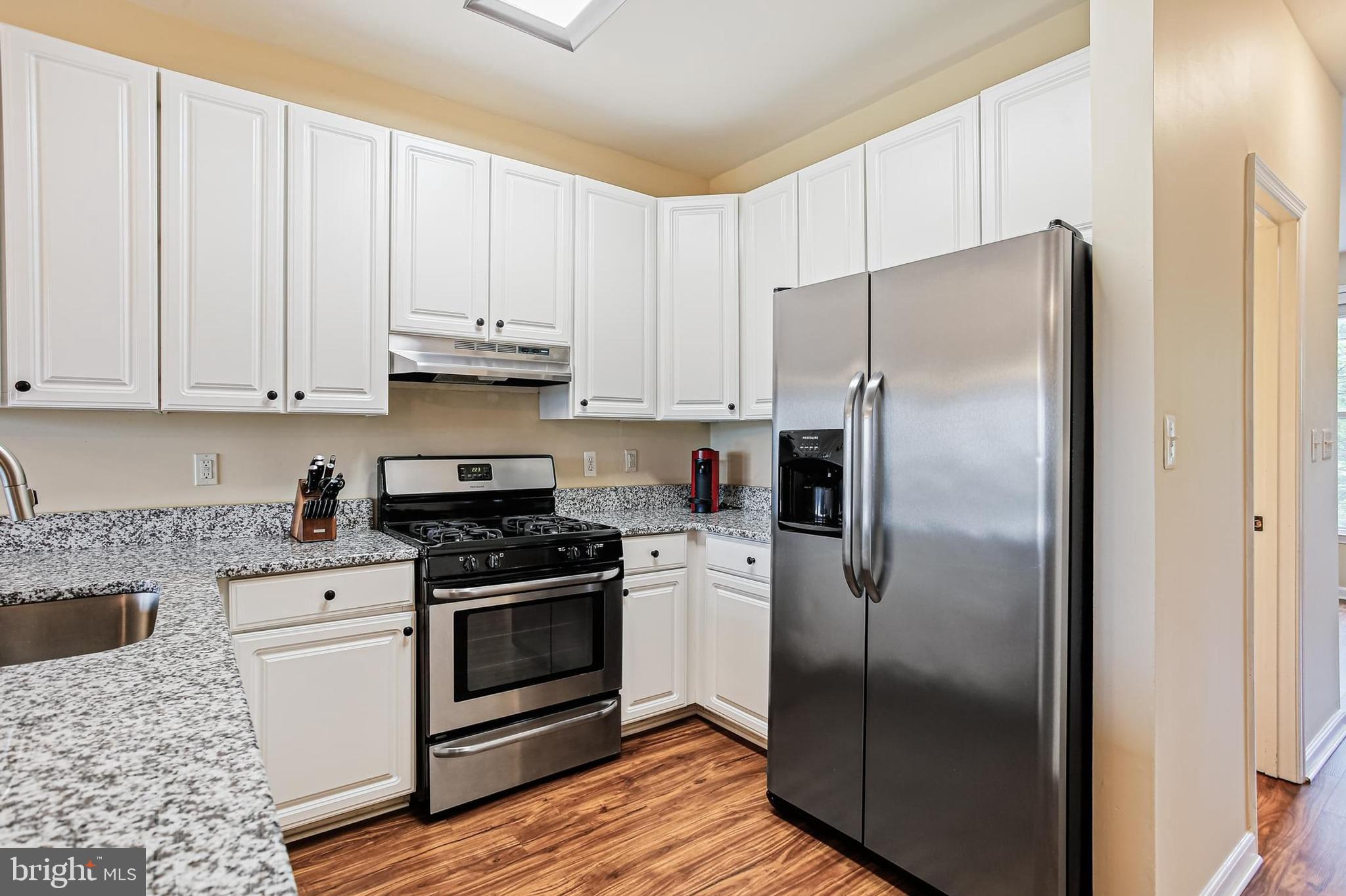 5718 GOLDFINCH COURT