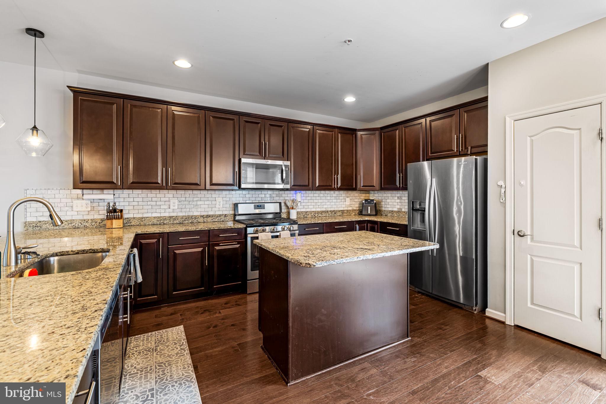 WHITE MARSH ESTATES - Residential