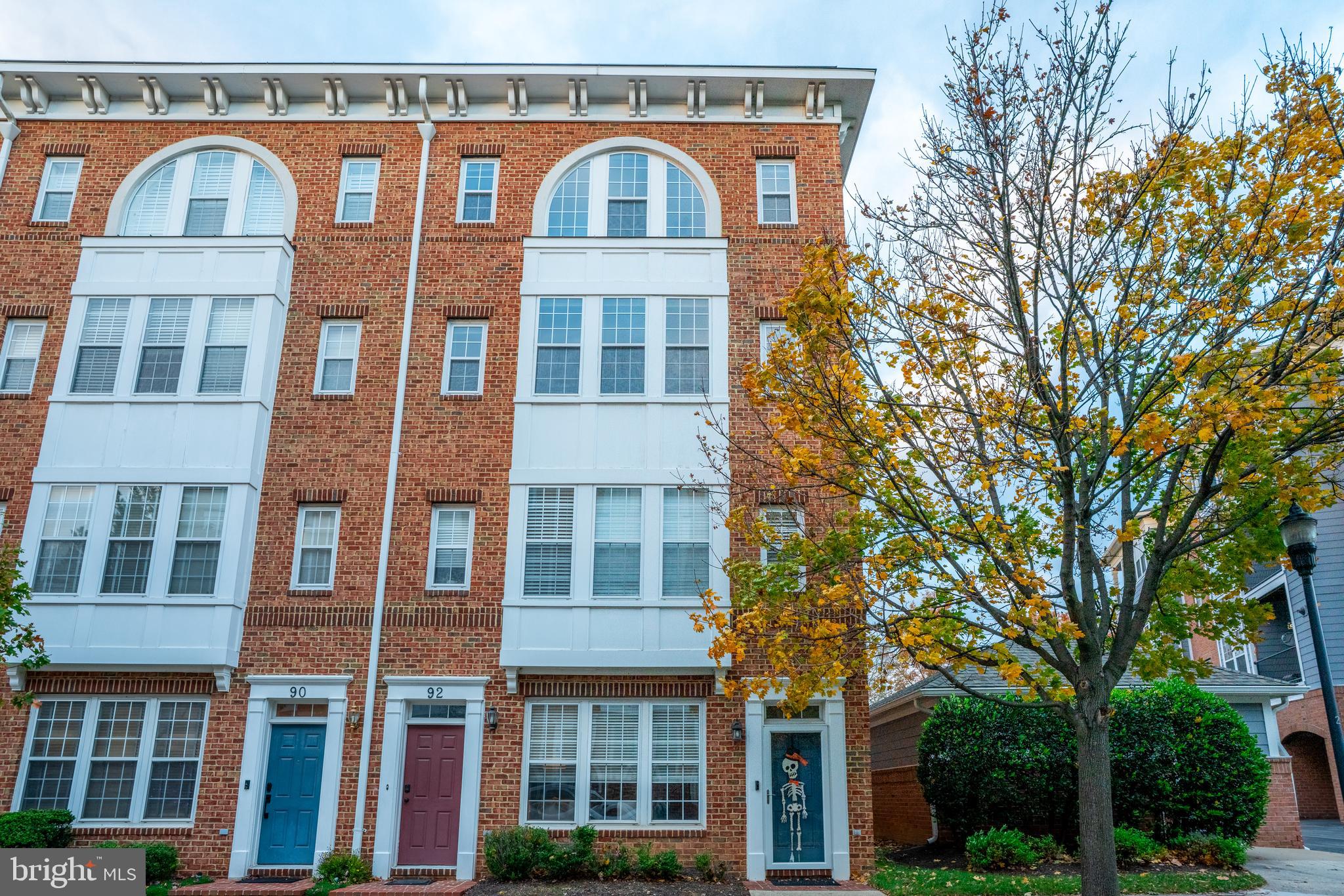 KENTLANDS - Residential Lease