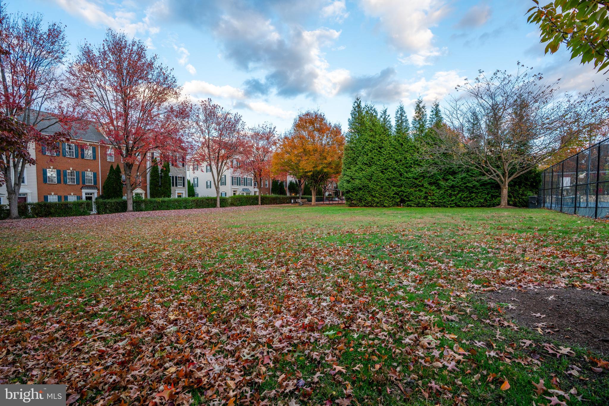 KENTLANDS - Residential Lease