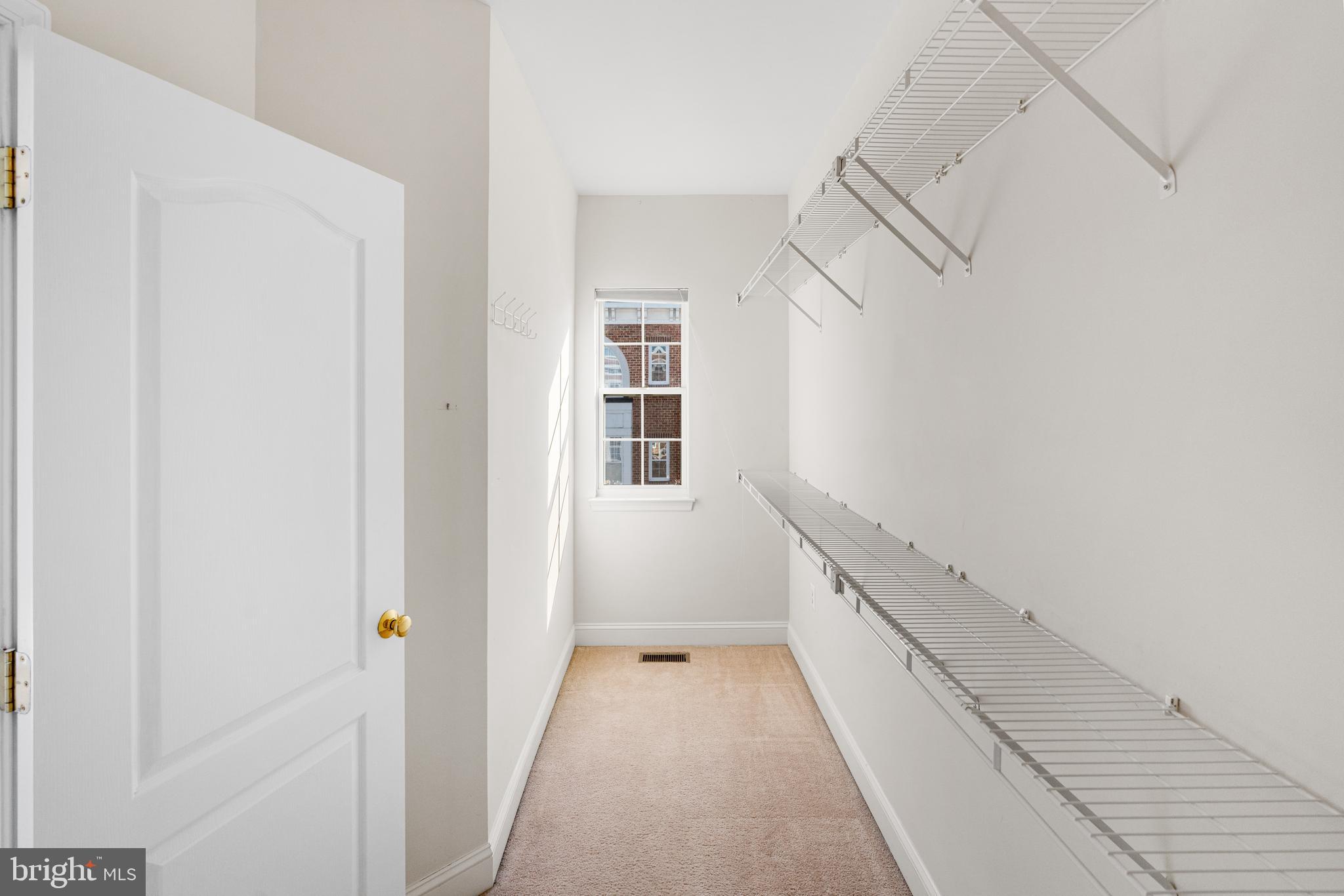 KENTLANDS - Residential Lease