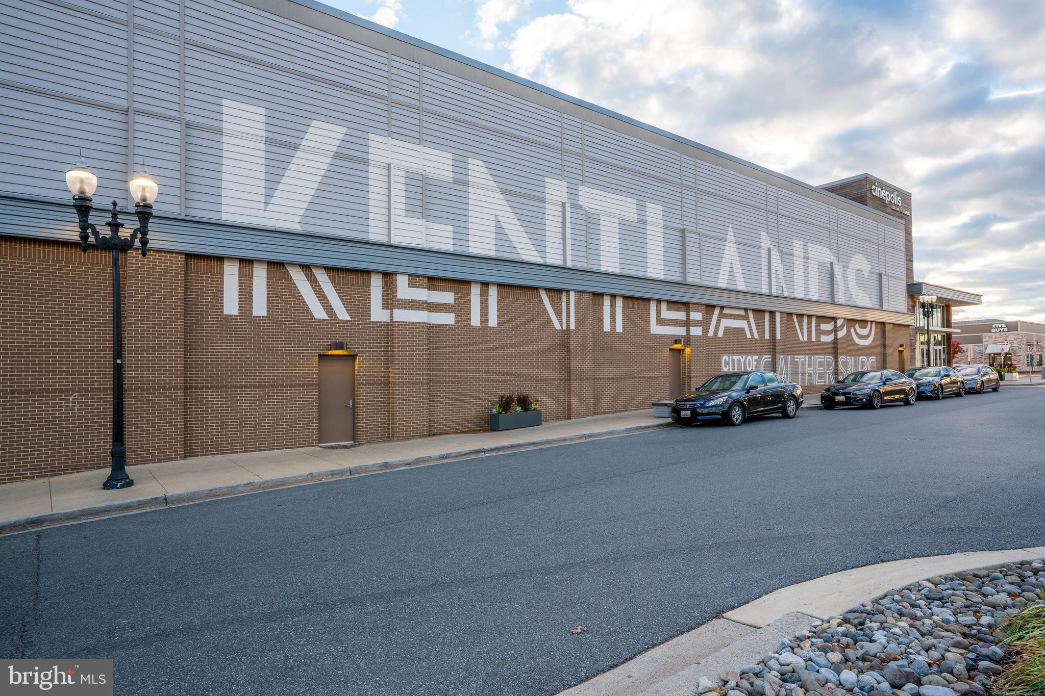 KENTLANDS - Residential Lease