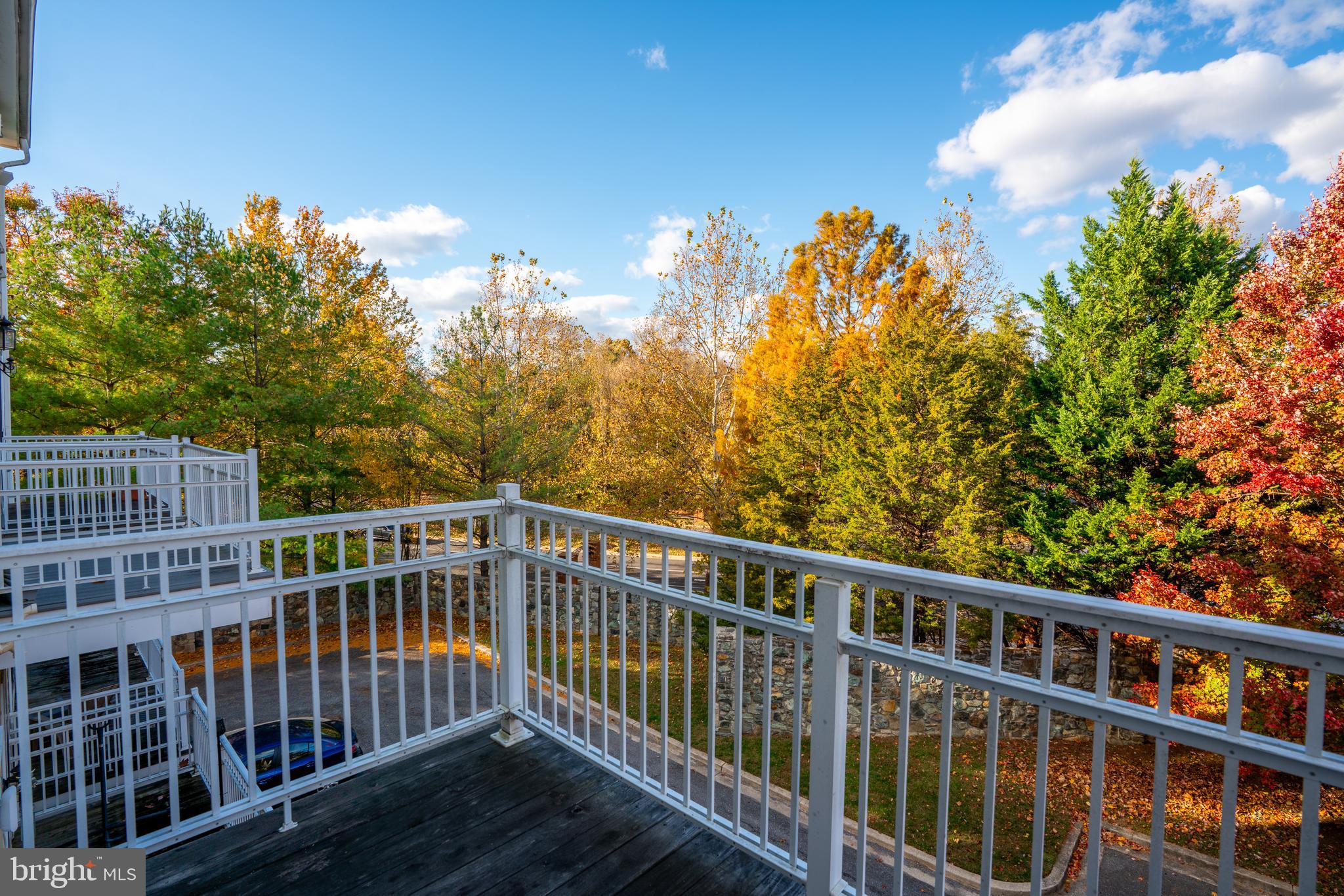 KENTLANDS - Residential Lease