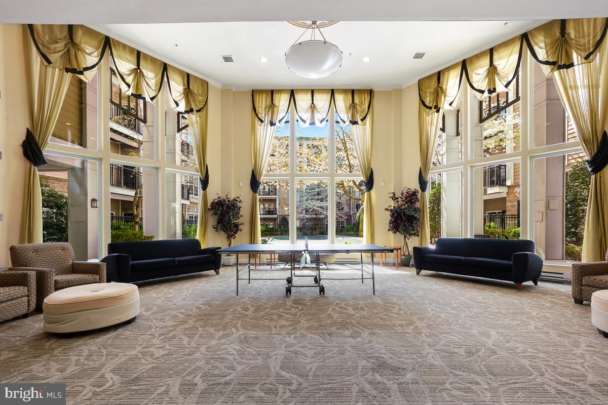 501 HUNGERFORD DRIVE 354