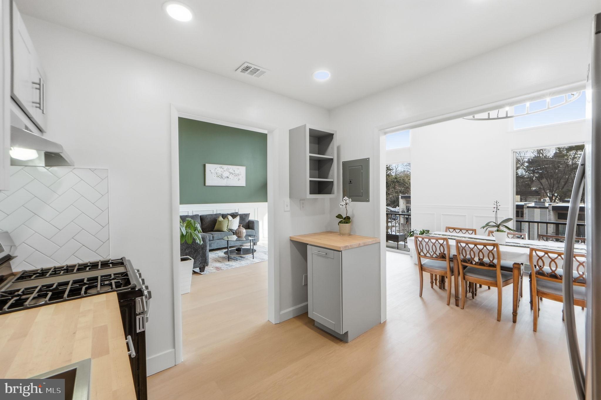 NORTH CRK PLACE - Residential