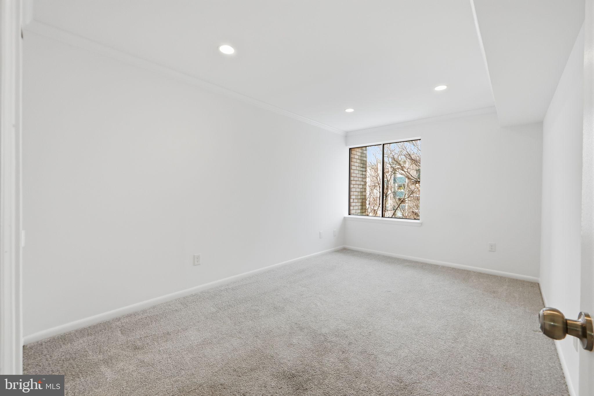 NORTH CRK PLACE - Residential