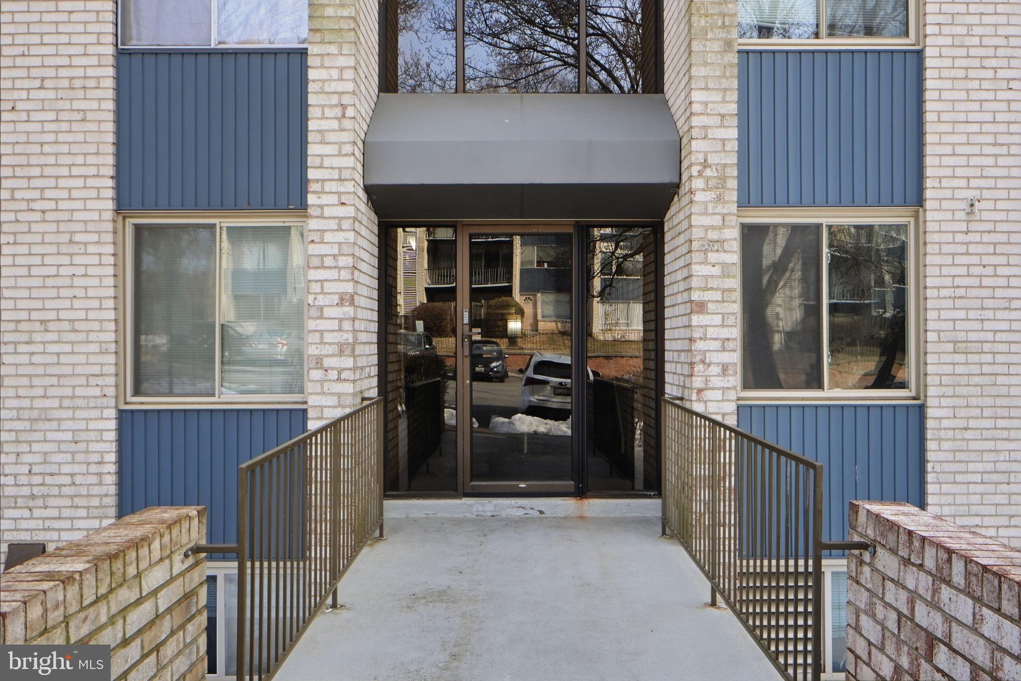 NORTH CRK PLACE - Residential