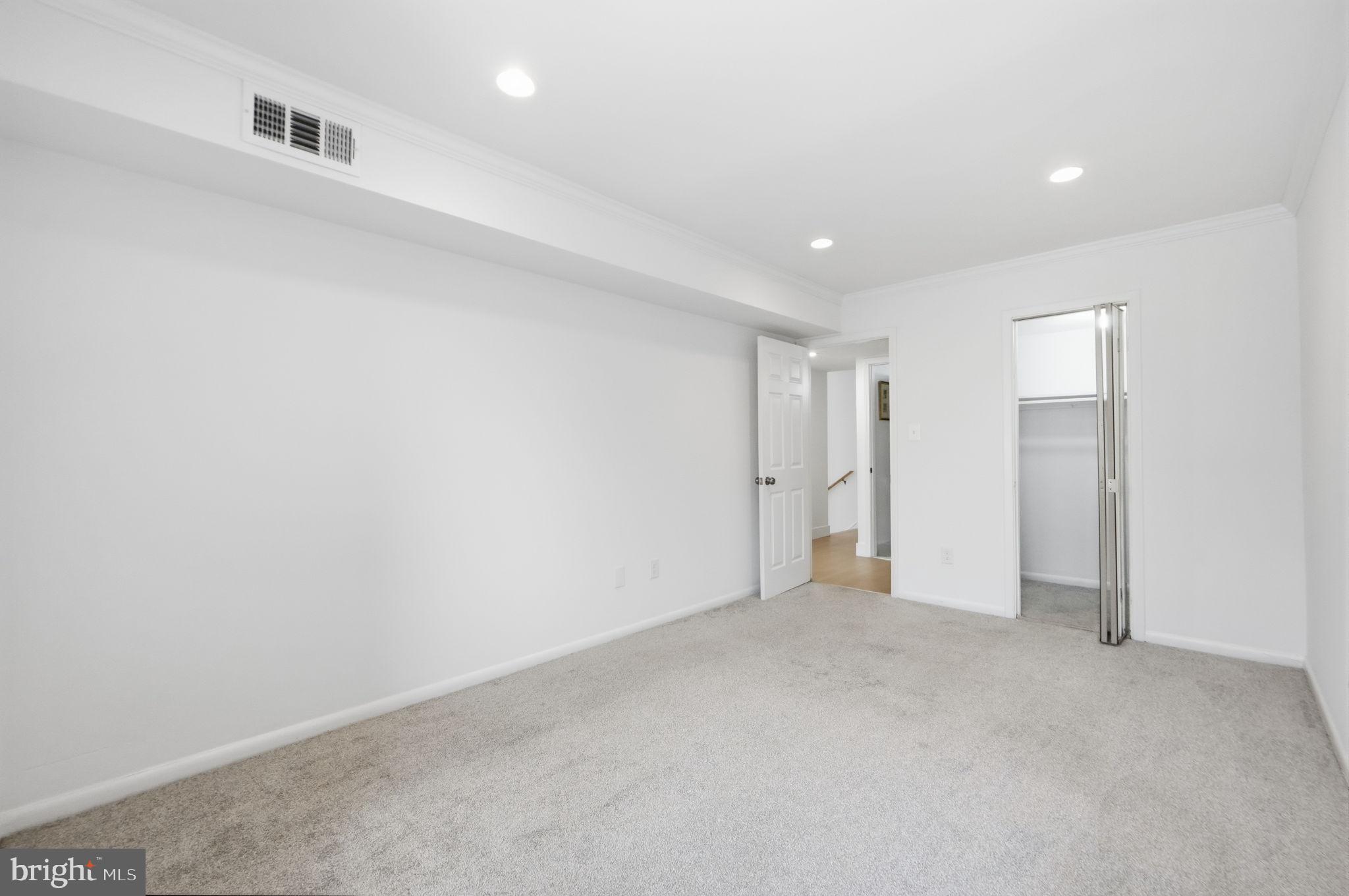 NORTH CRK PLACE - Residential