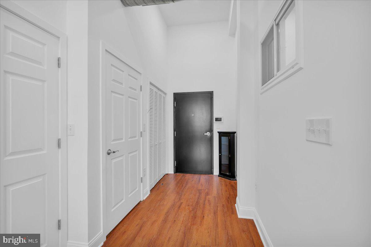 FAIRMOUNT - Residential Lease