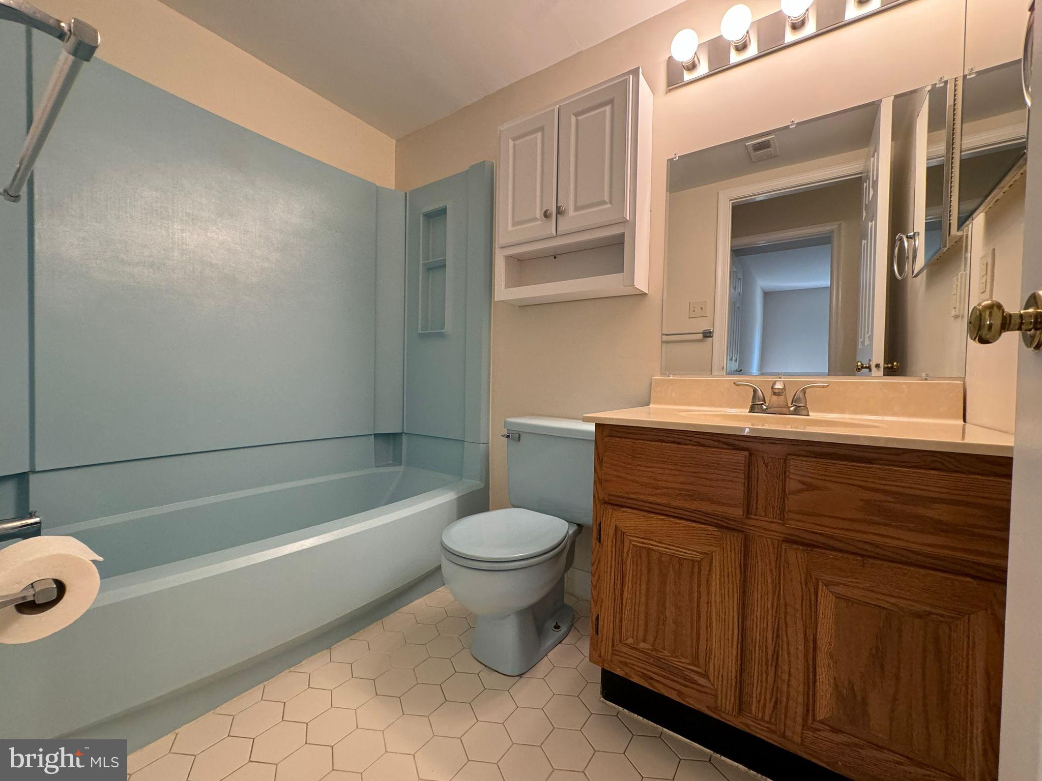 HAMPTON GREENS - Residential Lease