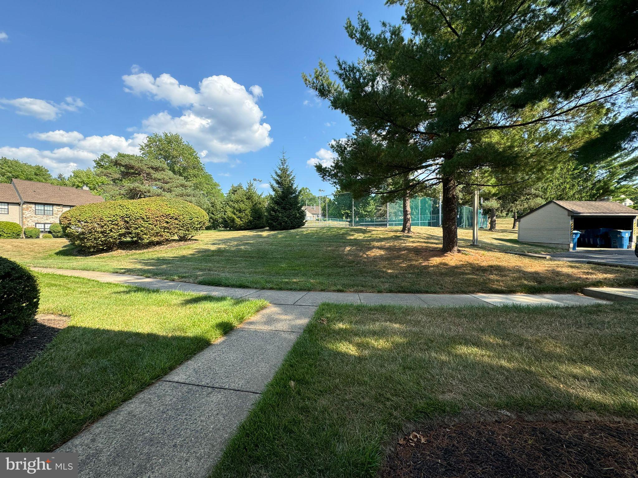 HAMPTON GREENS - Residential Lease