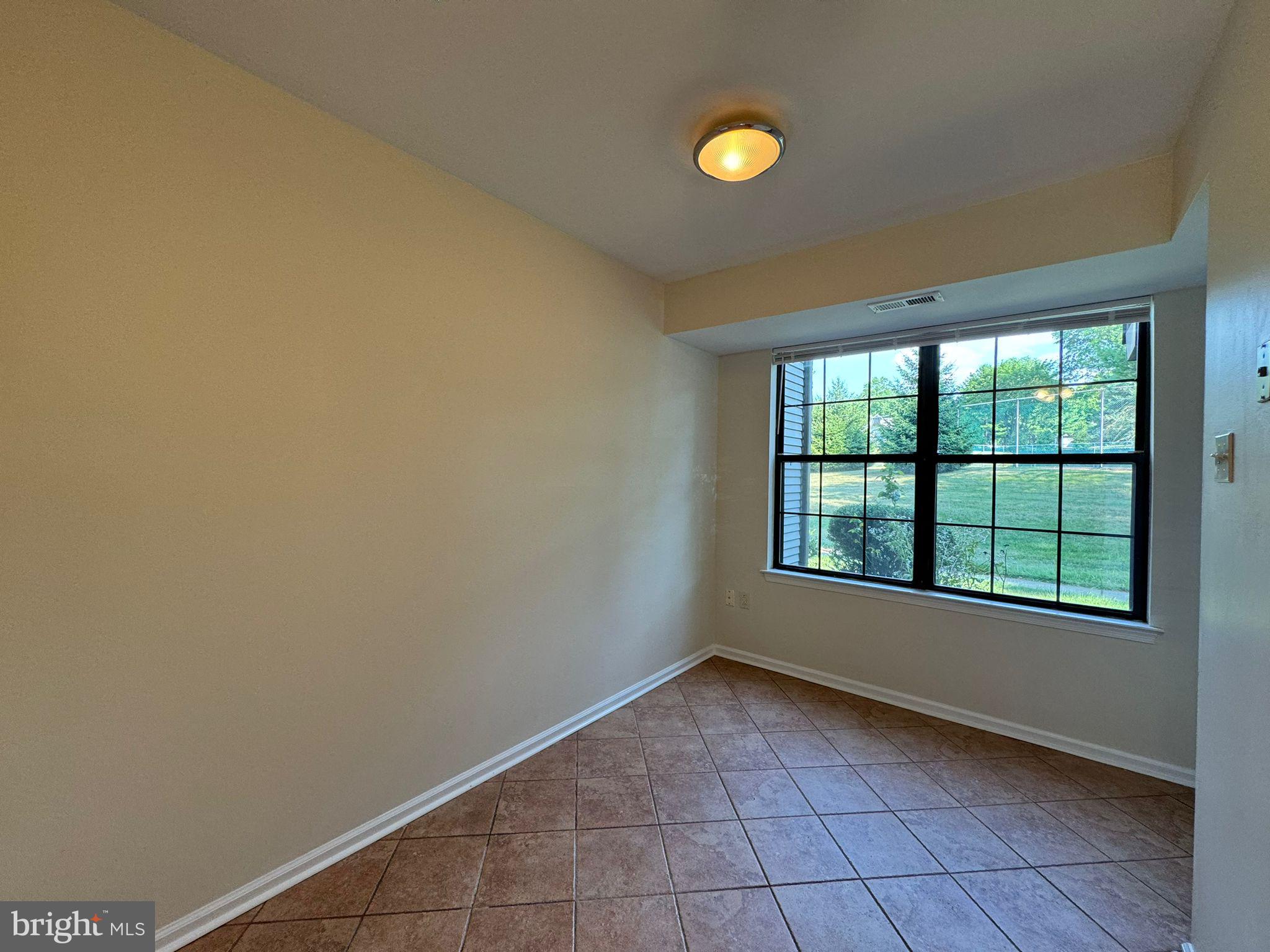 HAMPTON GREENS - Residential Lease