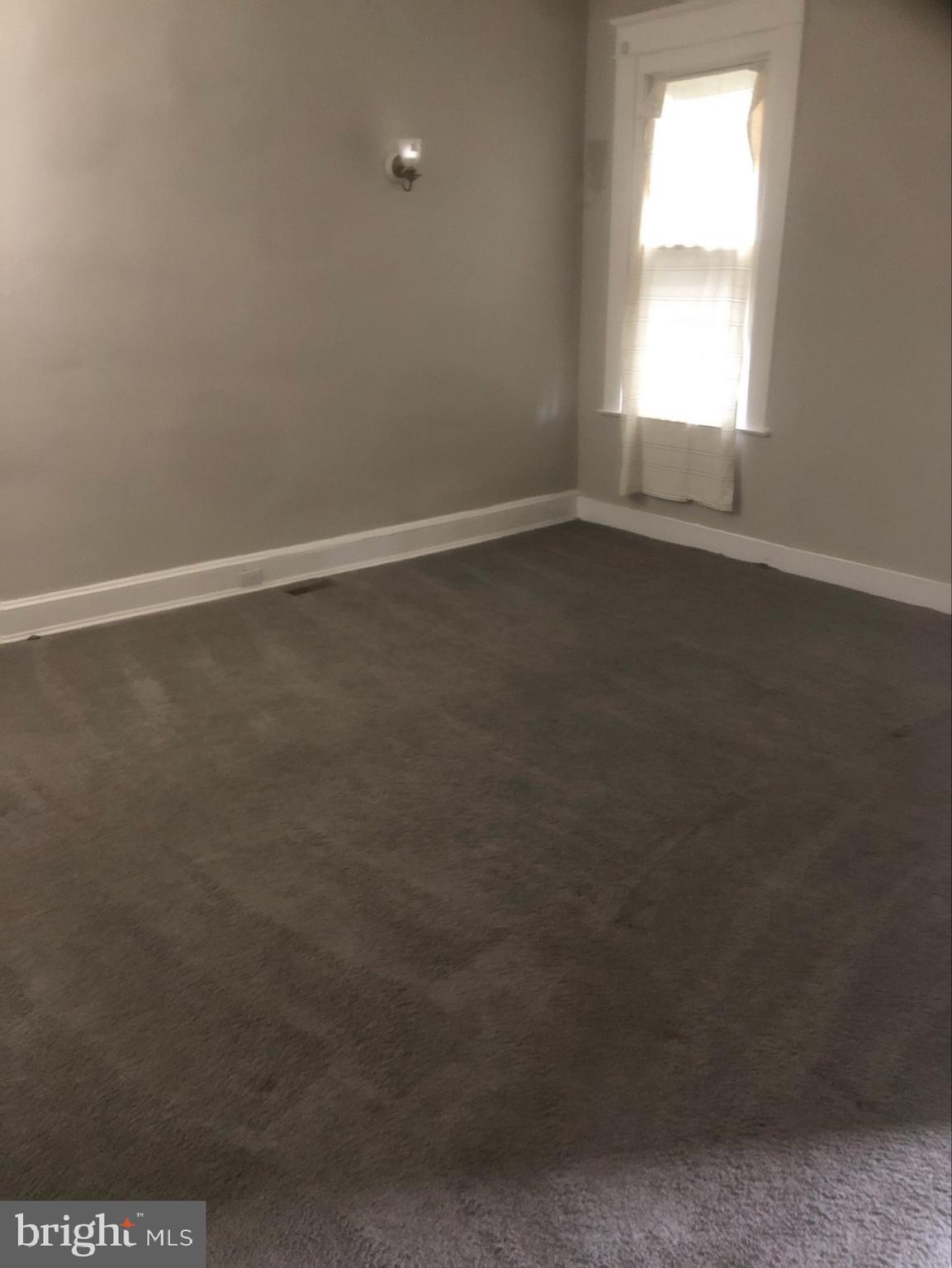 PARK CIRCLE - Residential Lease