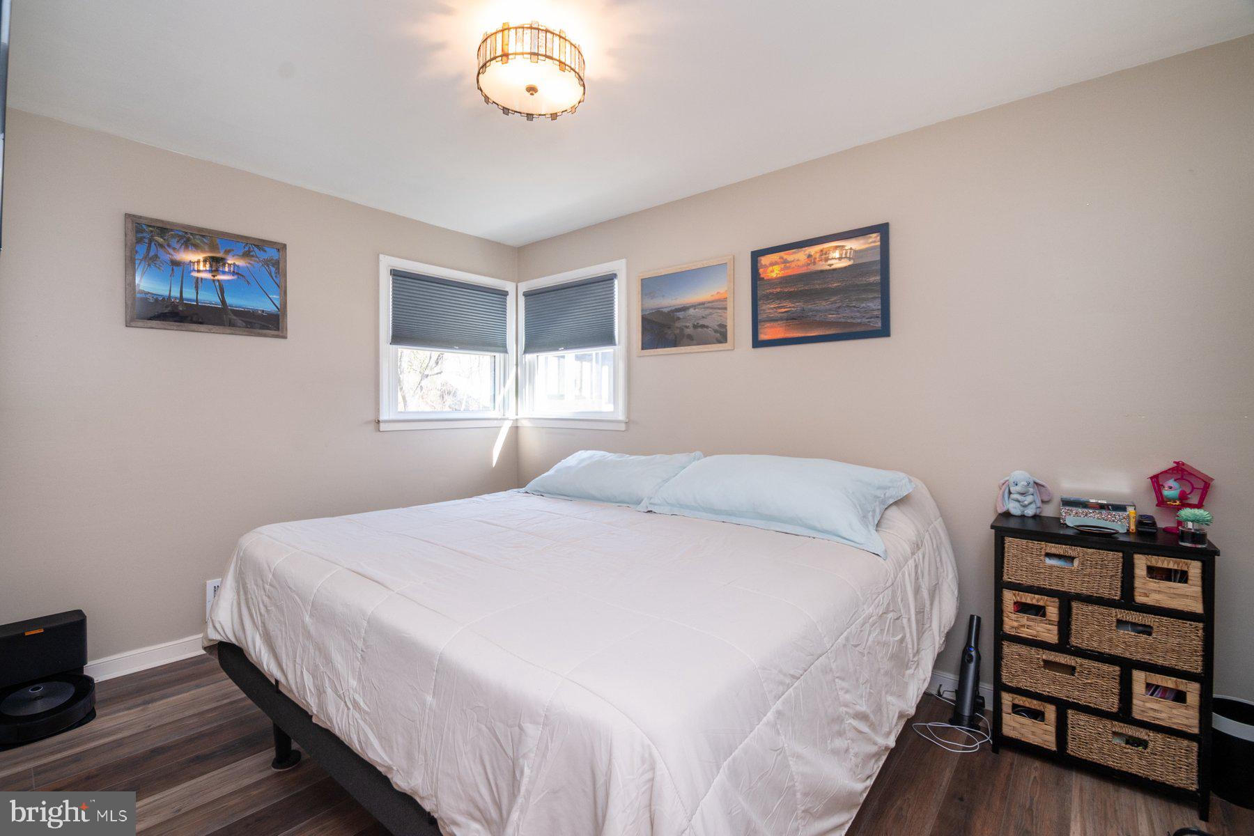 CRESTWOOD - Residential