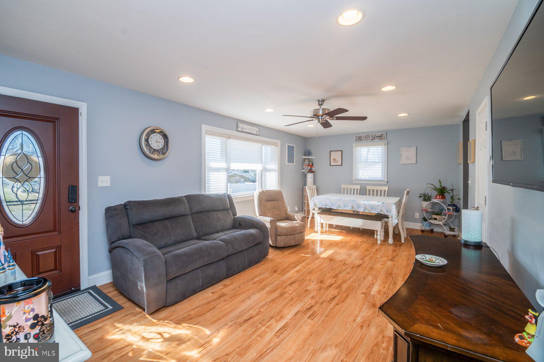 CRESTWOOD - Residential