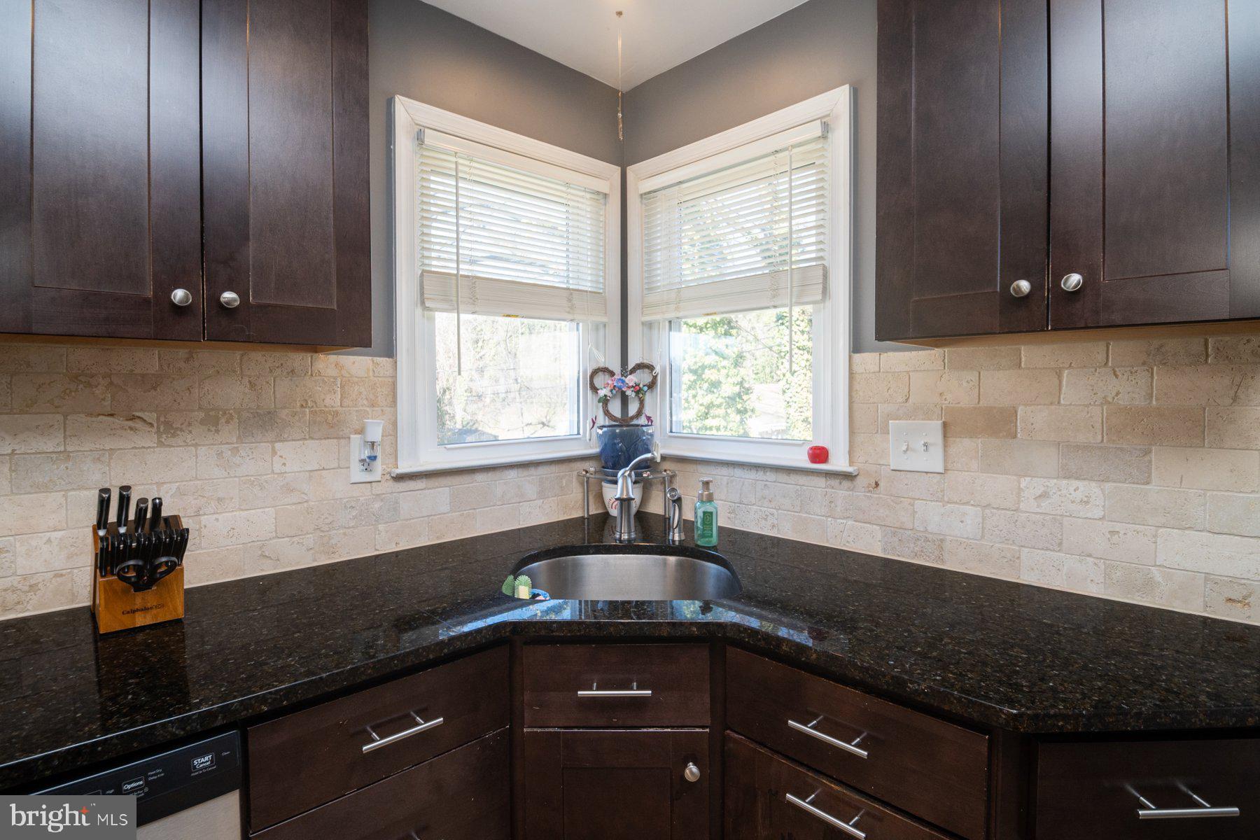 CRESTWOOD - Residential