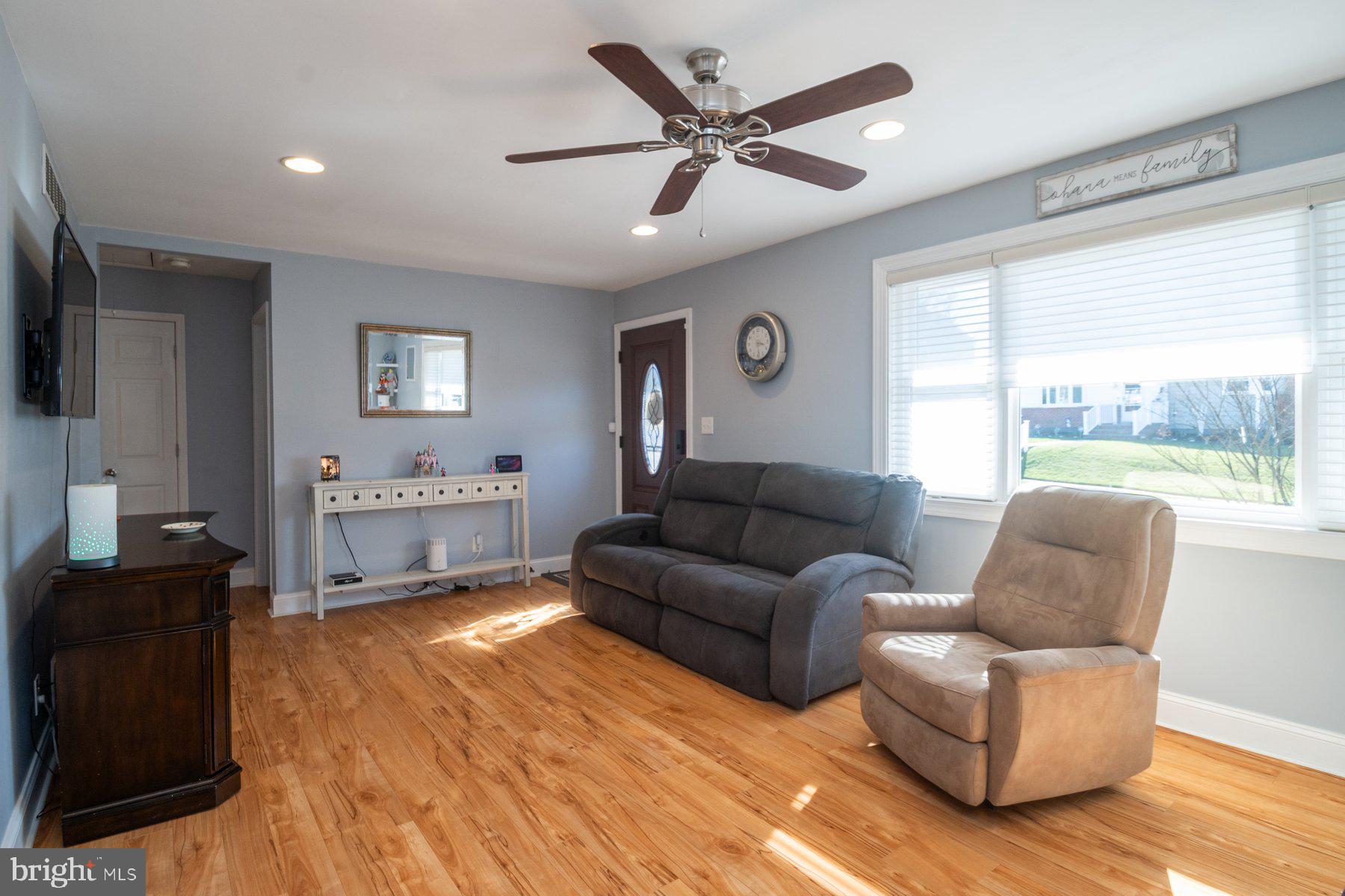 CRESTWOOD - Residential