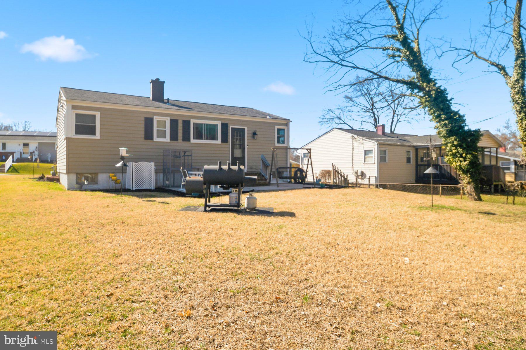 CRESTWOOD - Residential