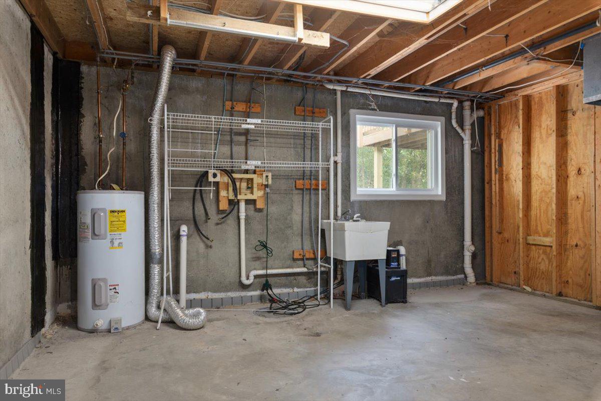 HILLMEADE STATION - Residential