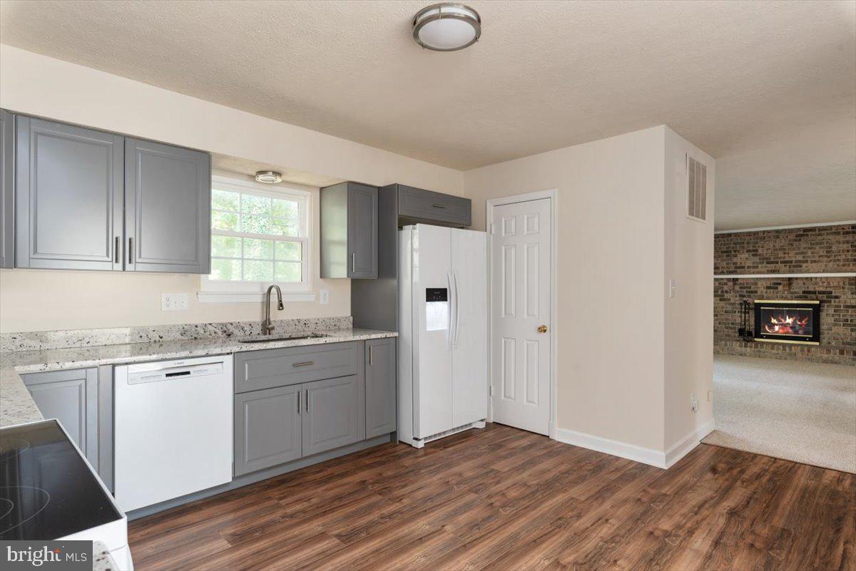 HILLMEADE STATION - Residential