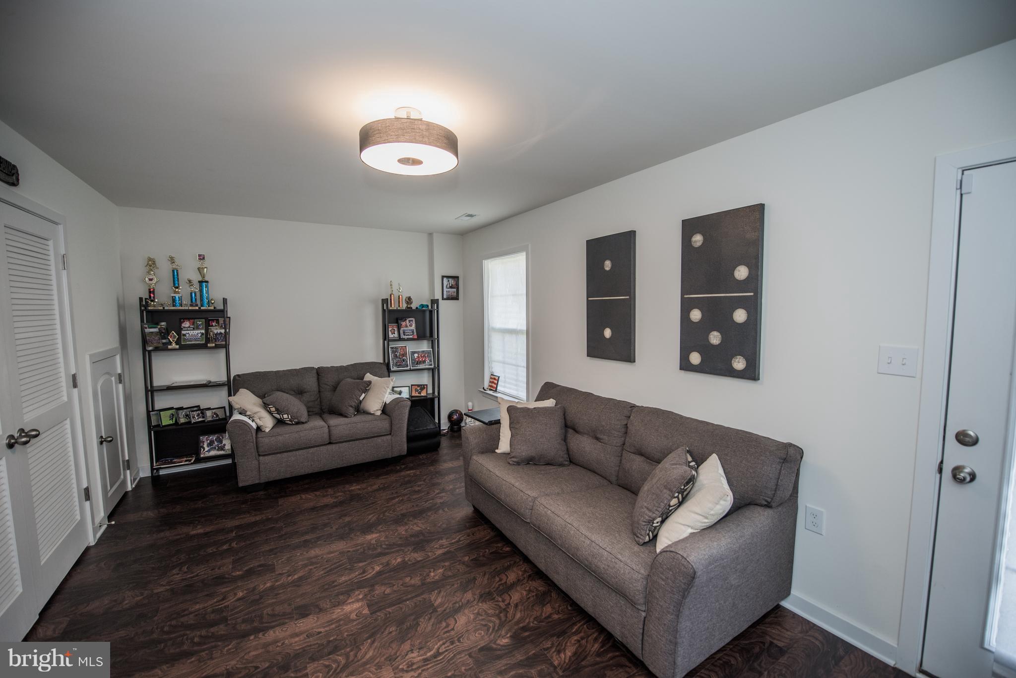 BROOKFIELD - Residential