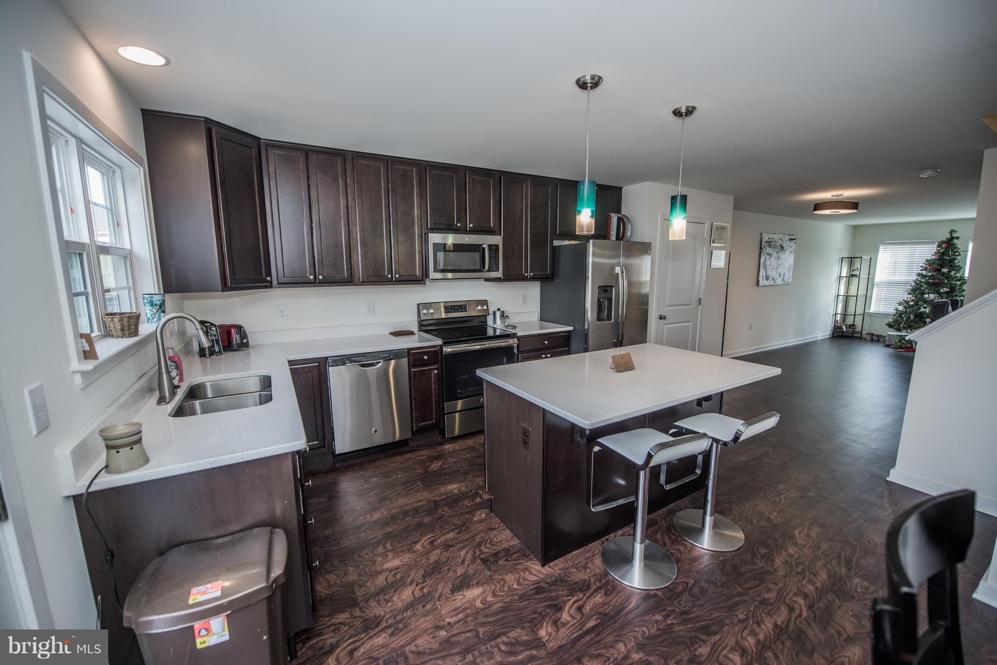 BROOKFIELD - Residential