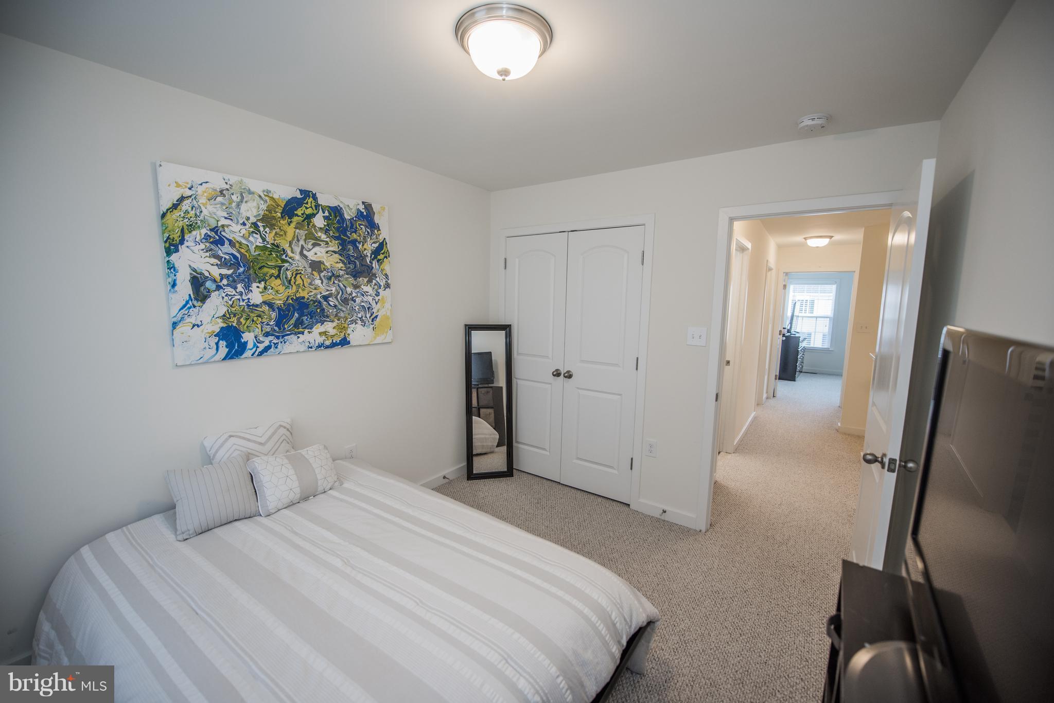 BROOKFIELD - Residential