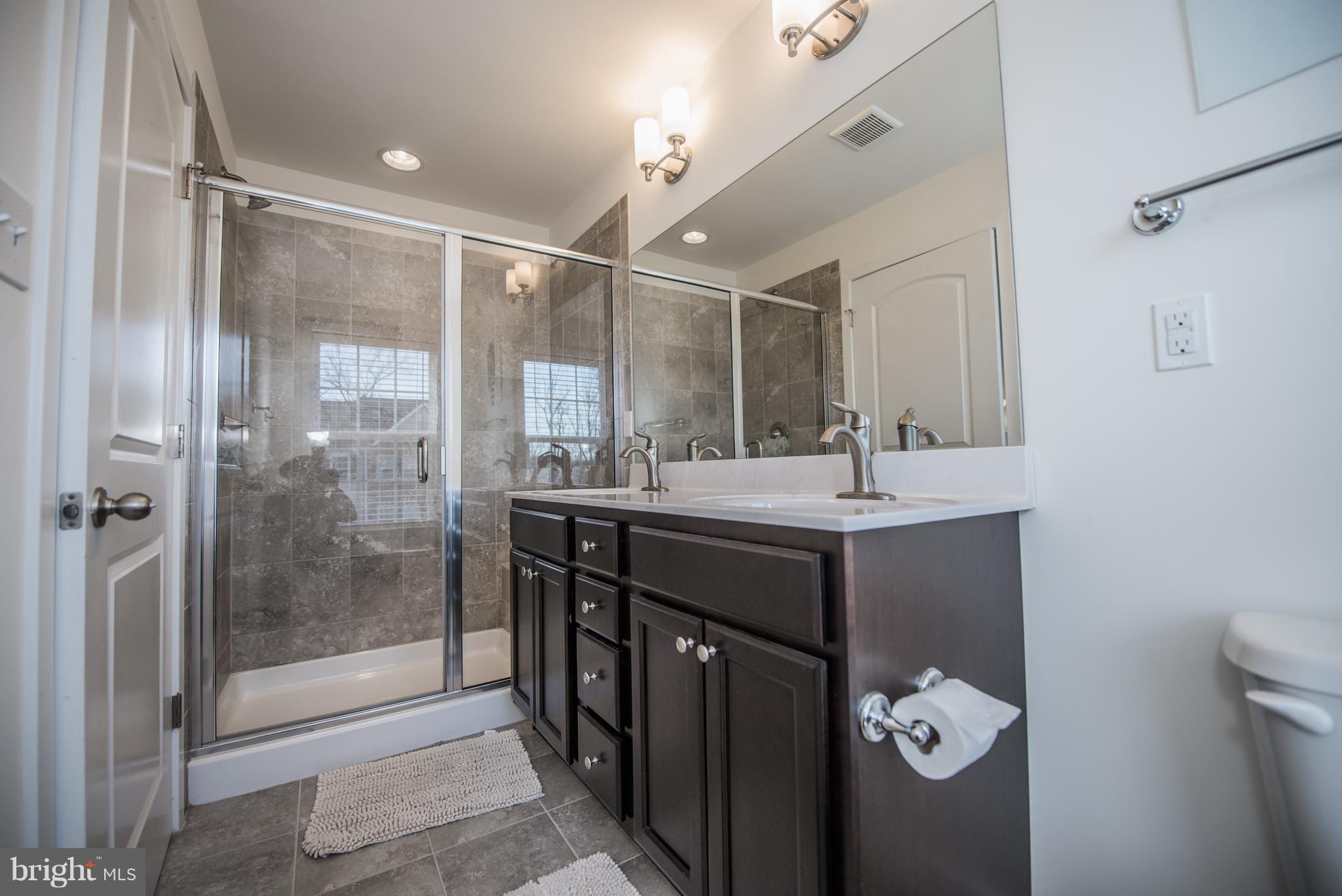 BROOKFIELD - Residential